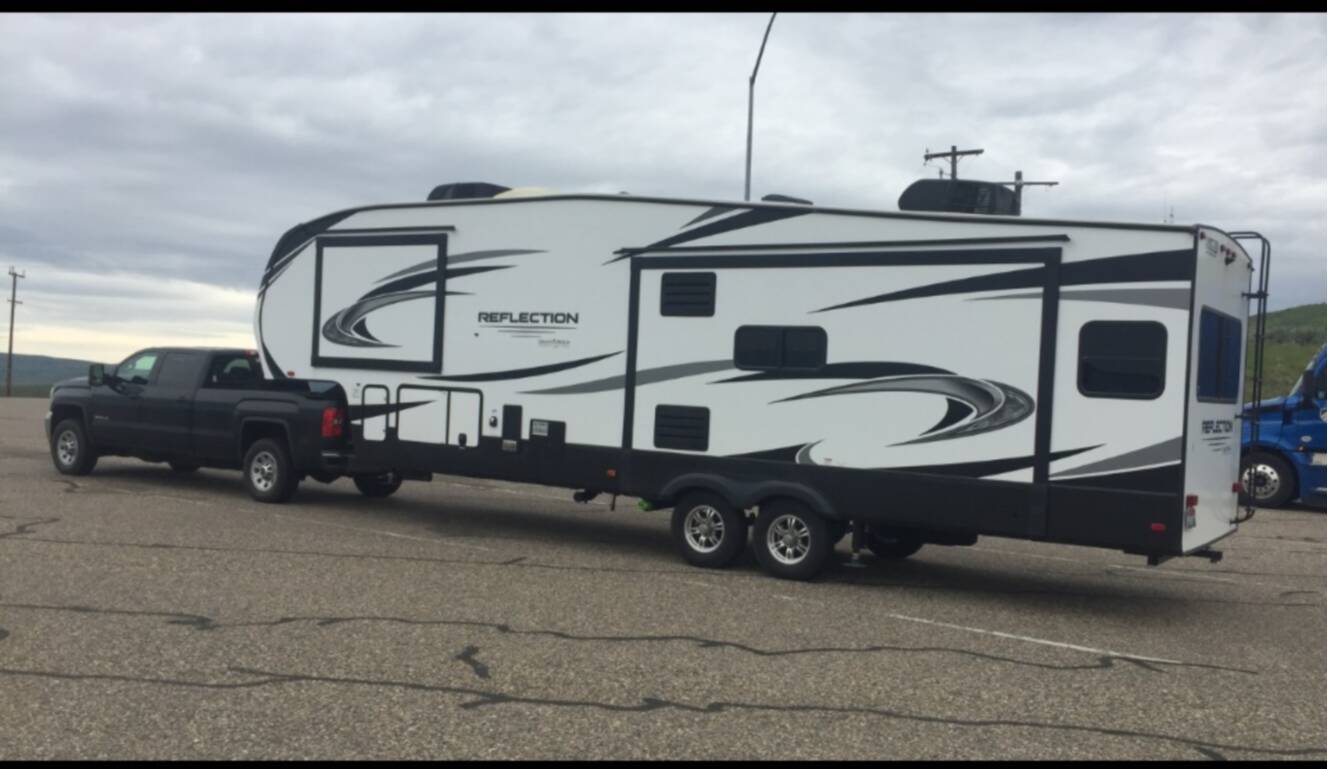 A photo of this 2020 Grand Design REFLECTION 337RLS