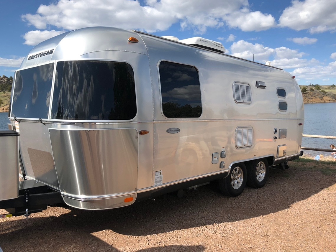 2016 Airstream FLYING CLOUD 23FB in golden CO