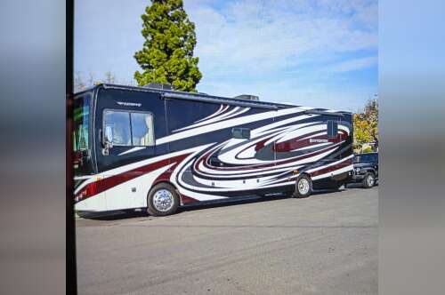 2012 Fleetwood EXPEDITION 36M in garden grove CA