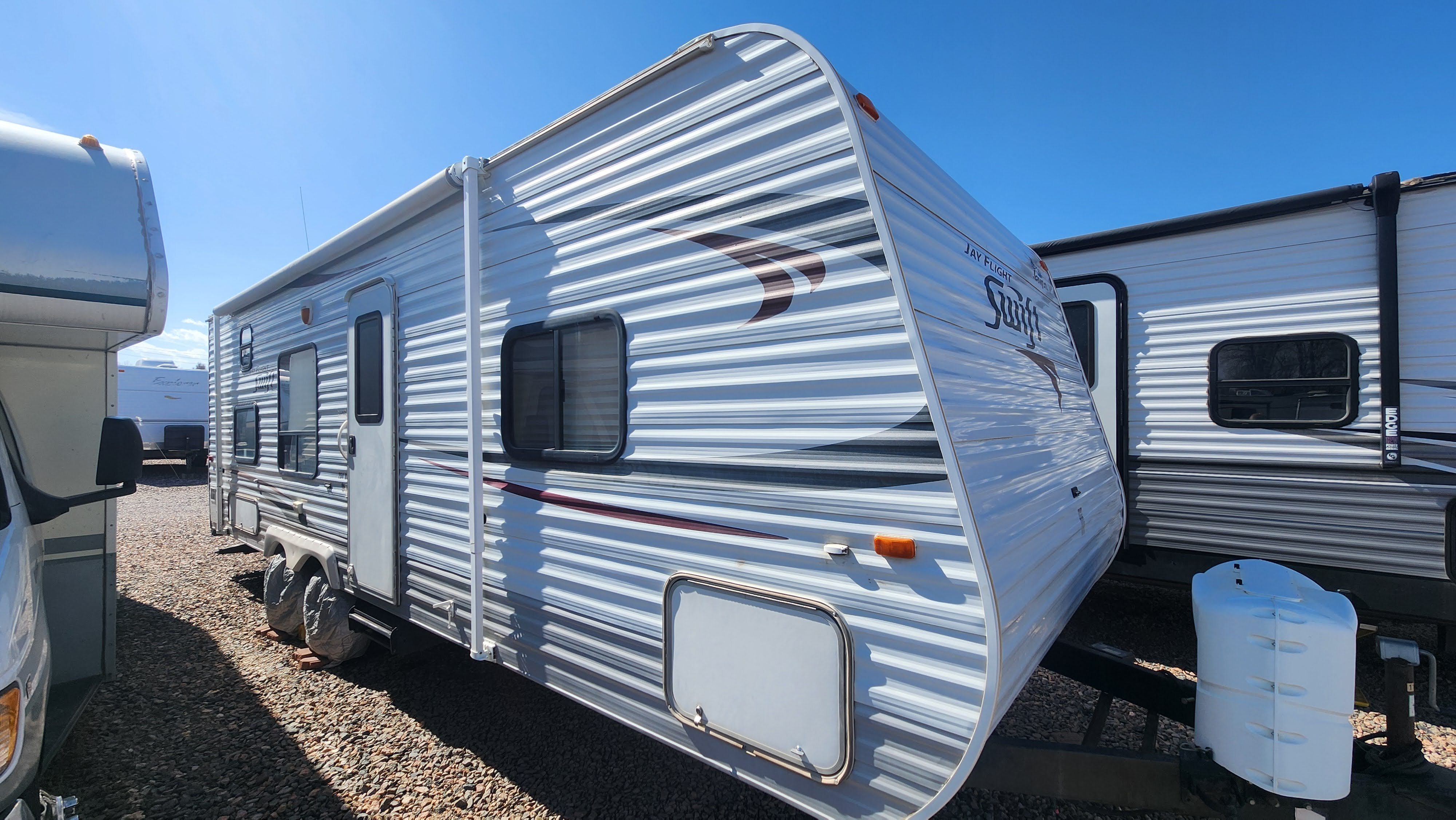 2011 Jayco JAY FLIGHT SWIFT 264BH in highlands ranch CO