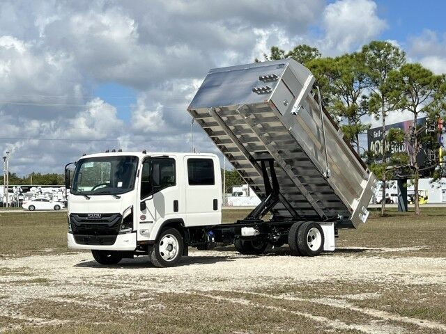 2026 ISUZU NPR XD in Fort Pierce, FL
