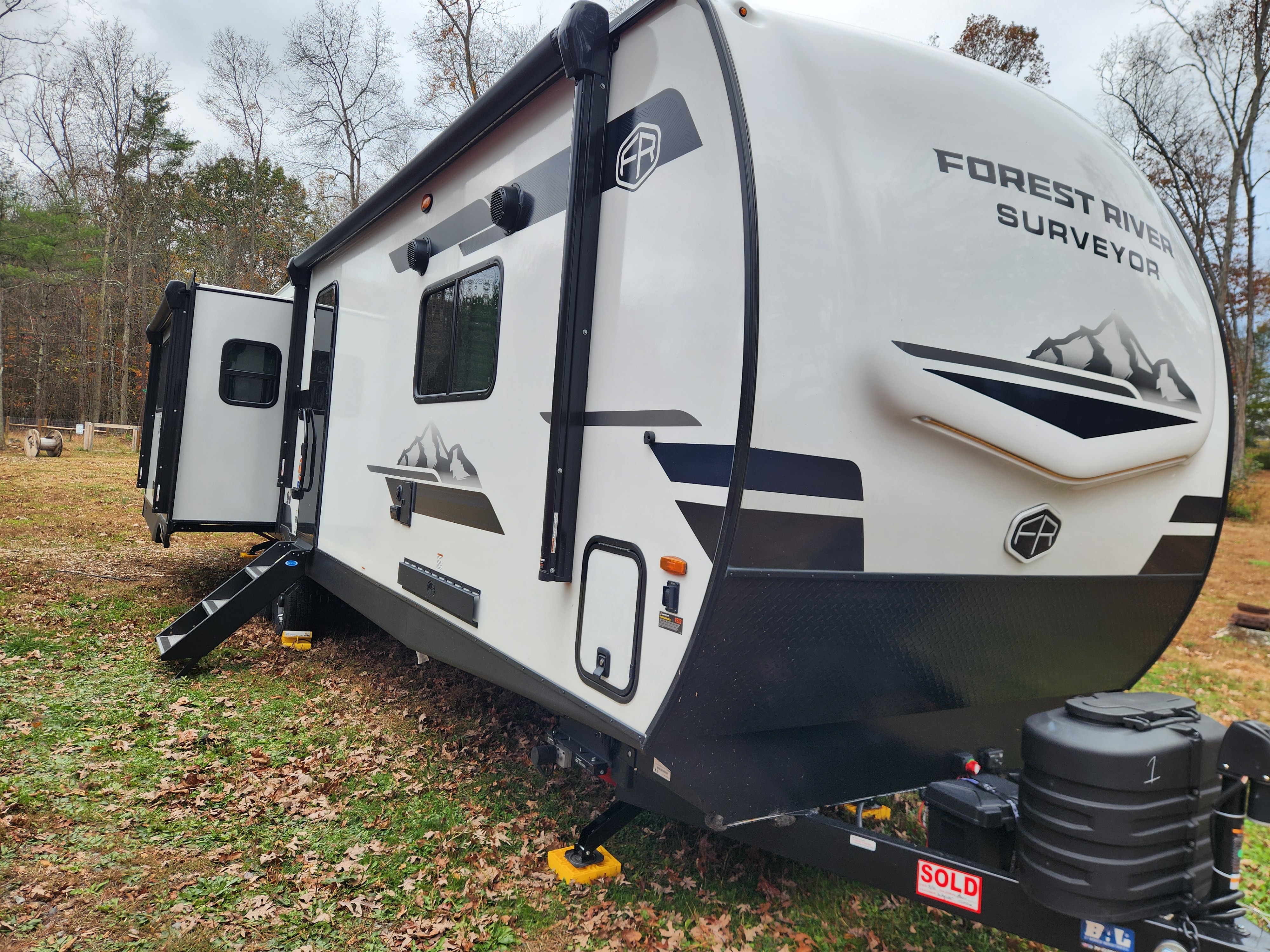 2026 Forest River GRAND SURVEYOR 305RLBS in stillwater PA