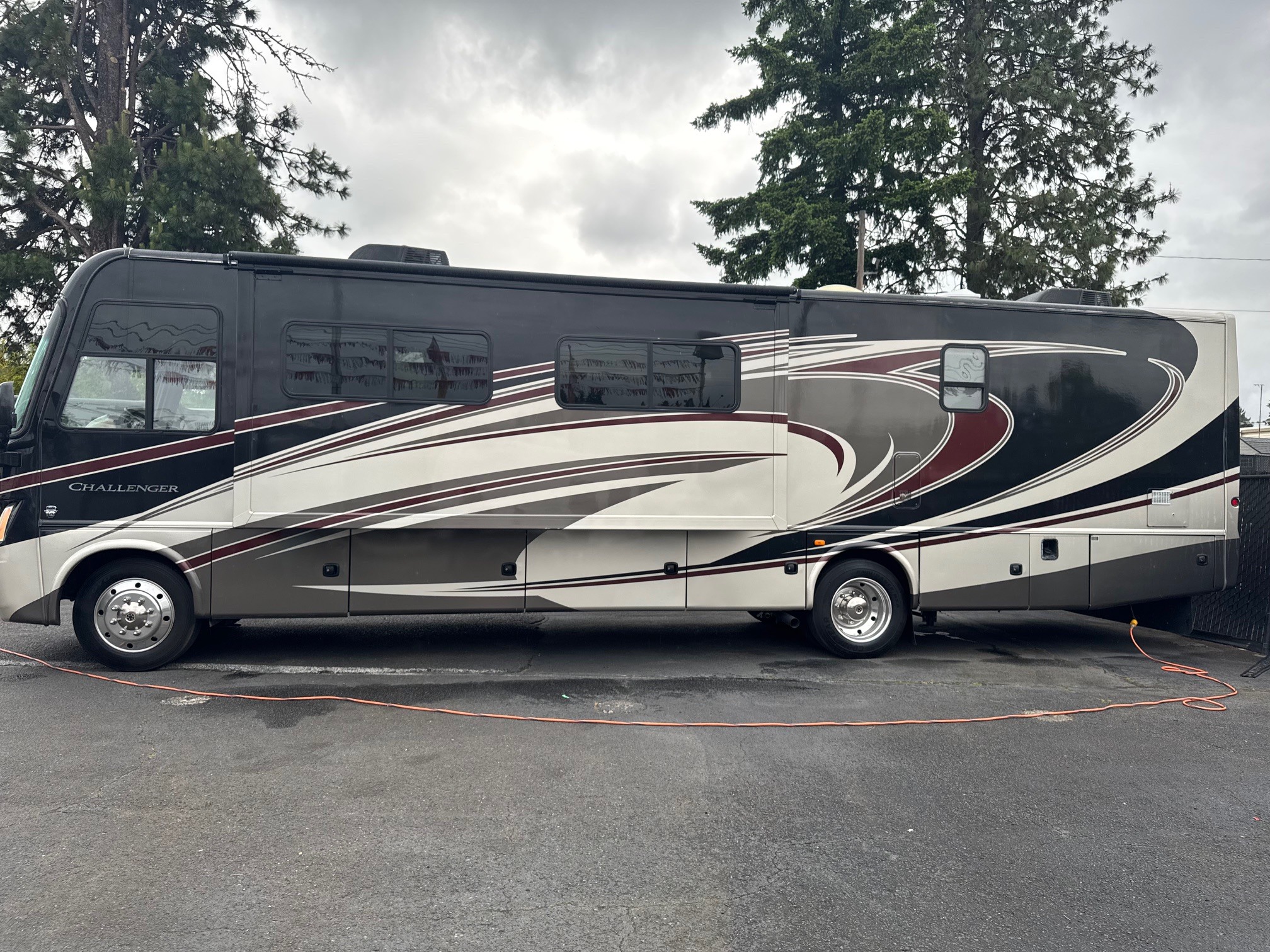 2014 Thor Motor Coach CHALLENGER 37DT RV