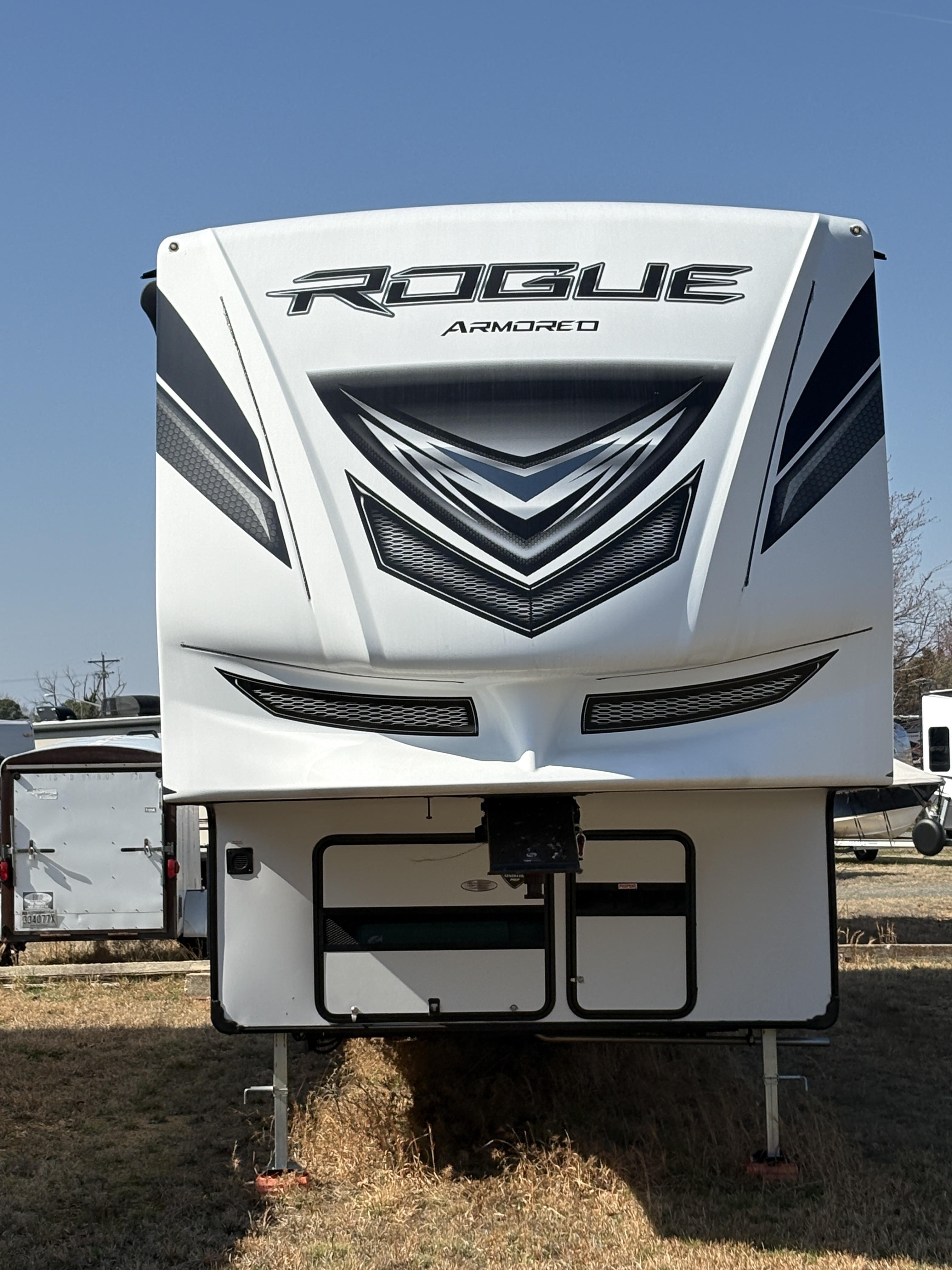 2021 Forest River VENGEANCE ROGUE ARMORED 351-G2 RV
