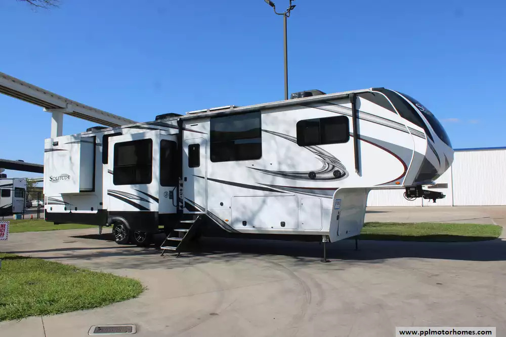 2023 Grand Design Solitude 390RK in houston TX