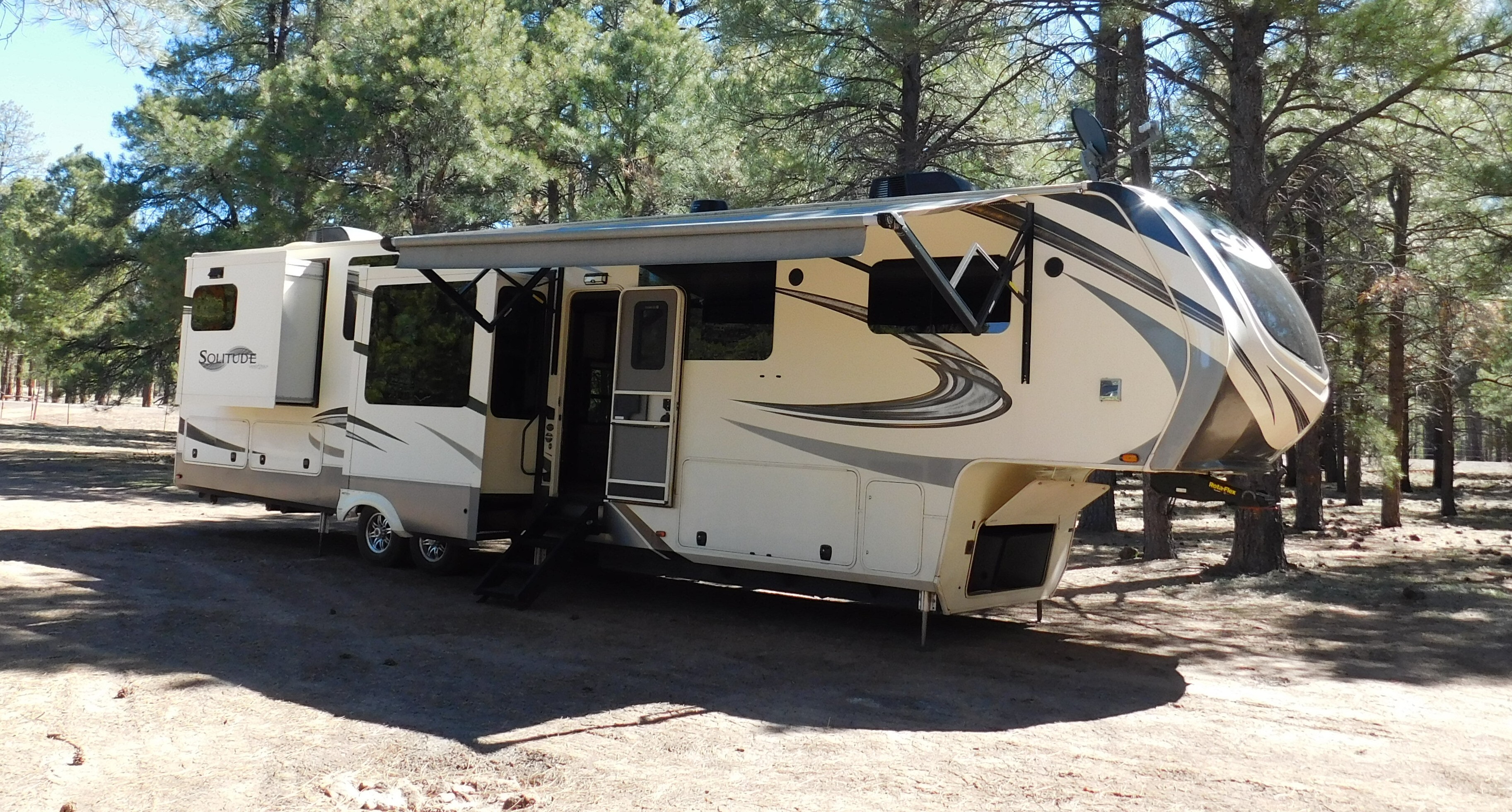 2020 Grand Design SOLITUDE 390RK in williams AZ