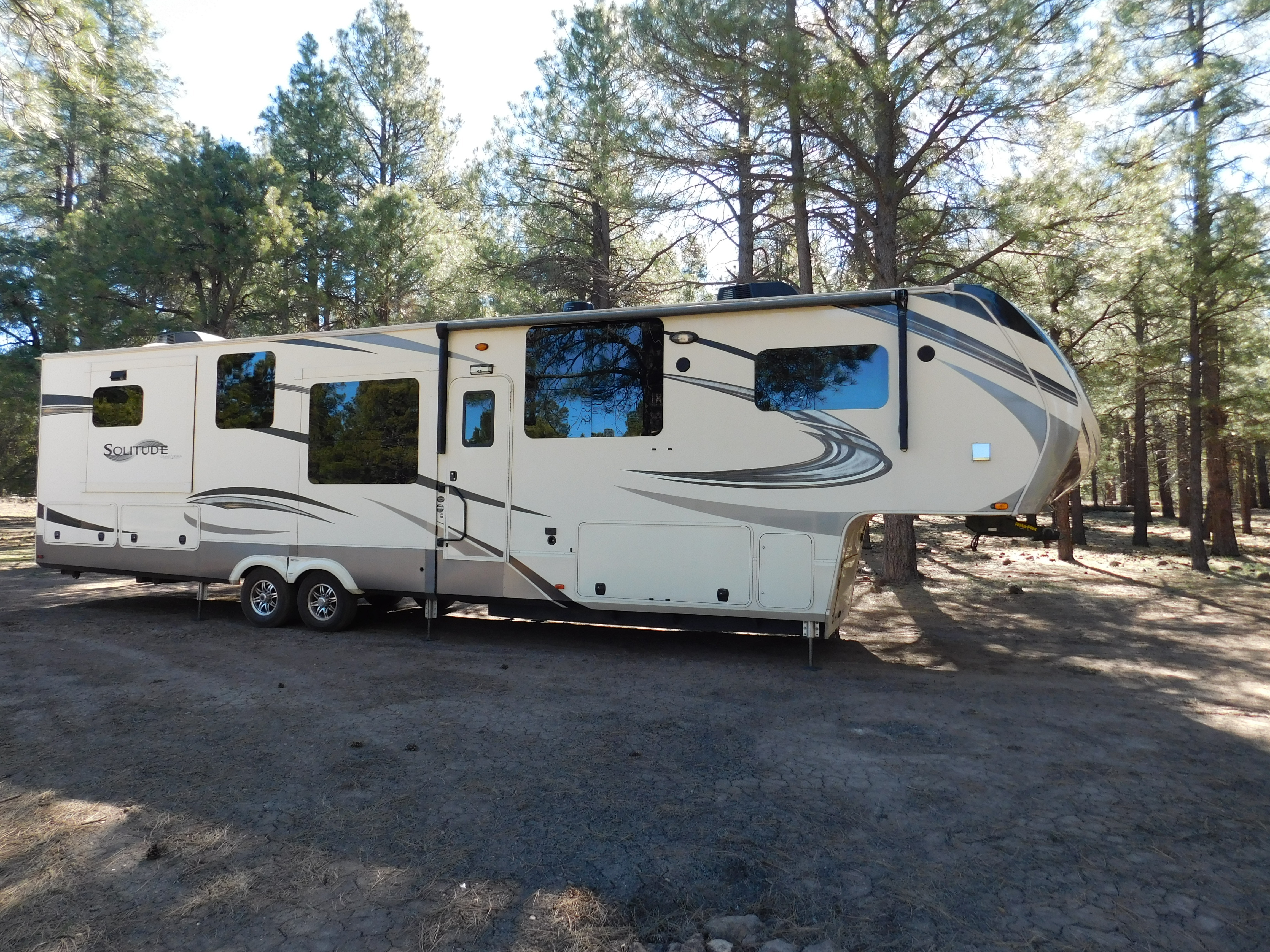 2020 Grand Design SOLITUDE 390RK in williams AZ