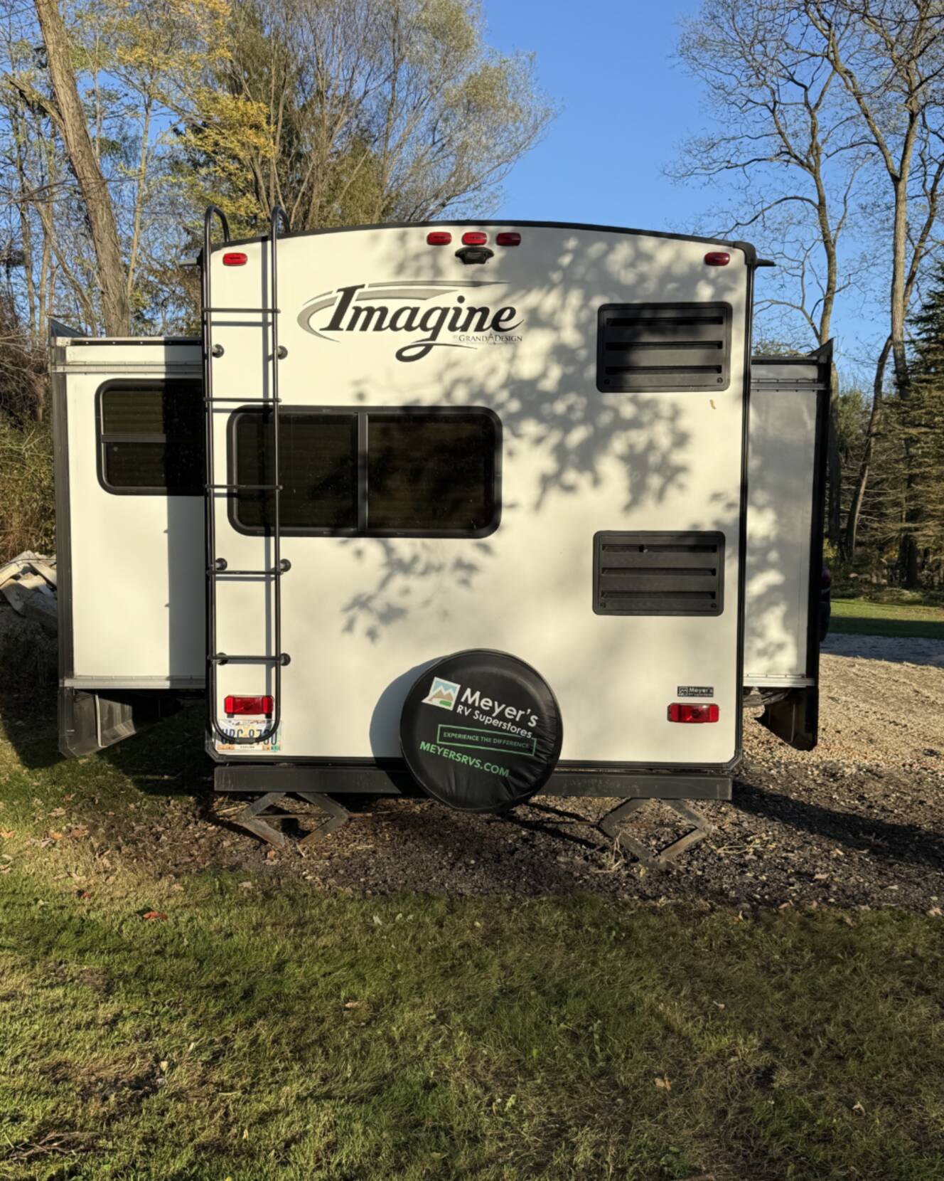 A photo of this 2017 Grand Design IMAGINE 2670MK