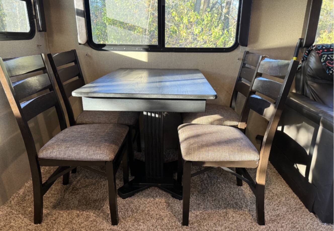 A photo of this 2017 Grand Design IMAGINE 2670MK