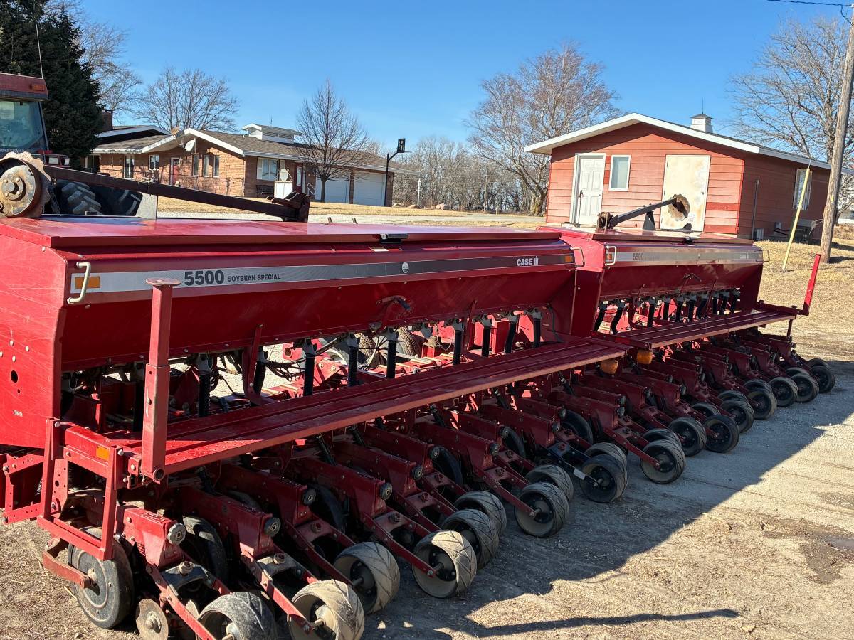 2011 CASE IH 5500 Soybean Special in Dunbar, NE
