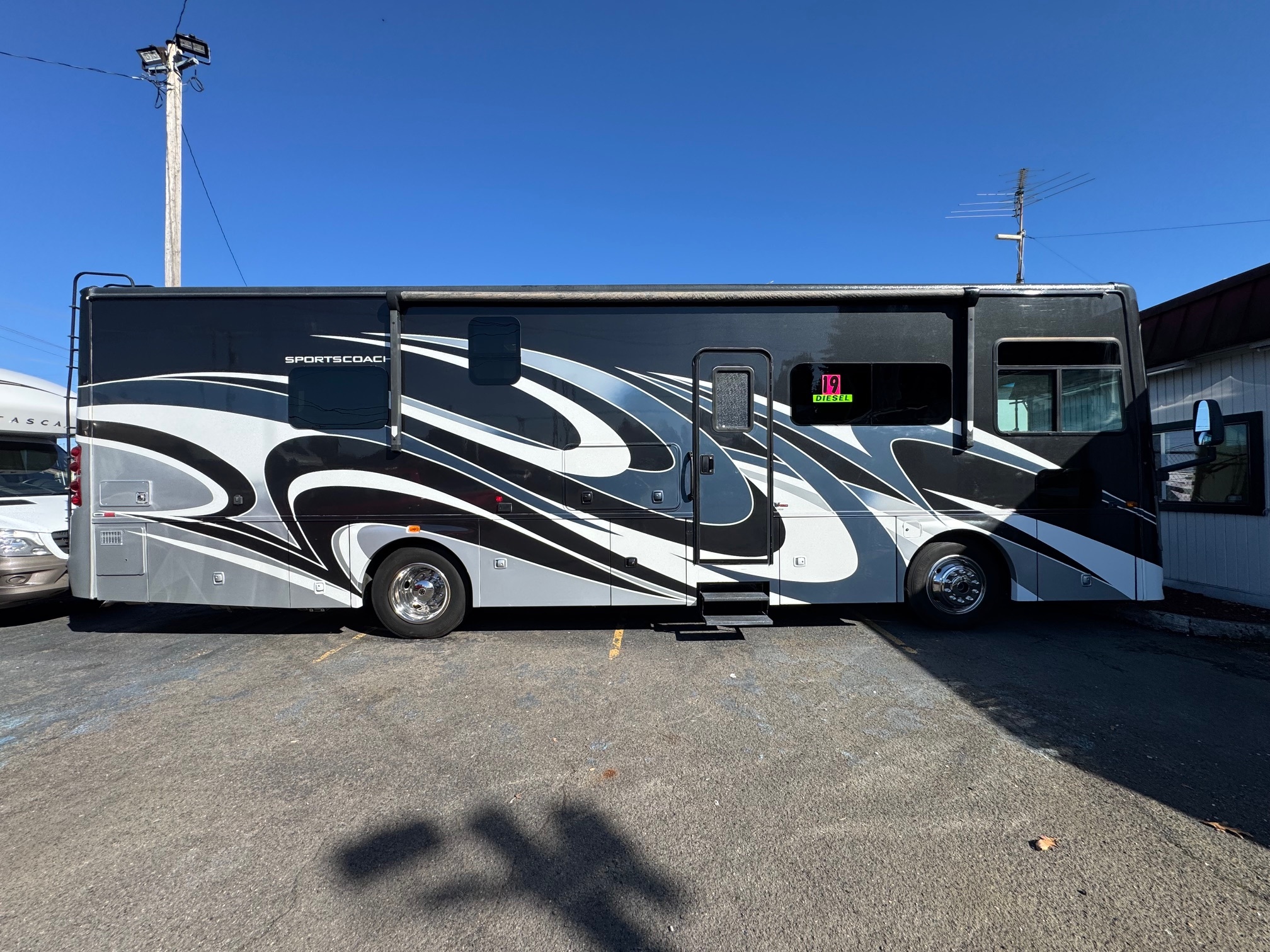 2019 Coachmen SPORTSCOACH SRS 339DS in gresham OR