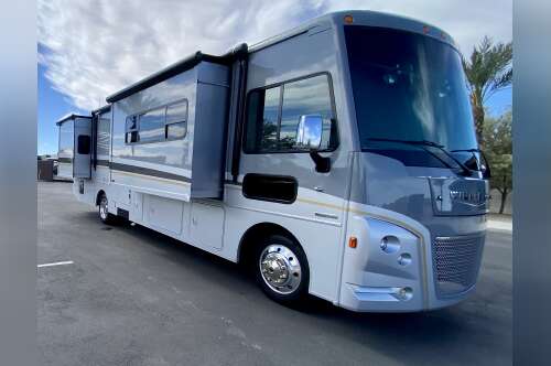 2020 Winnebago ADVENTURER 33C in mesa AZ