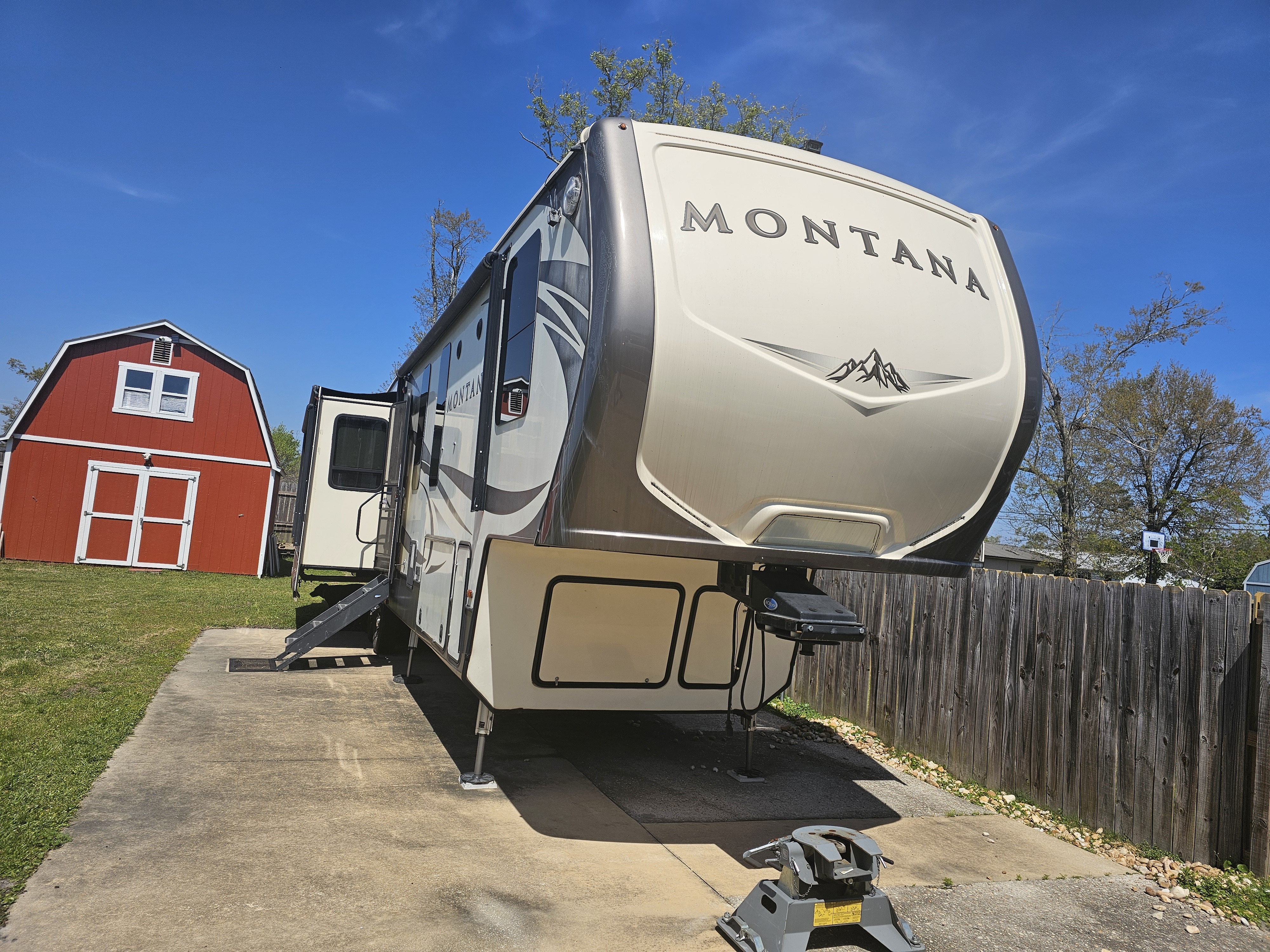 2017 Keystone MONTANA 3950BR in lynn haven FL
