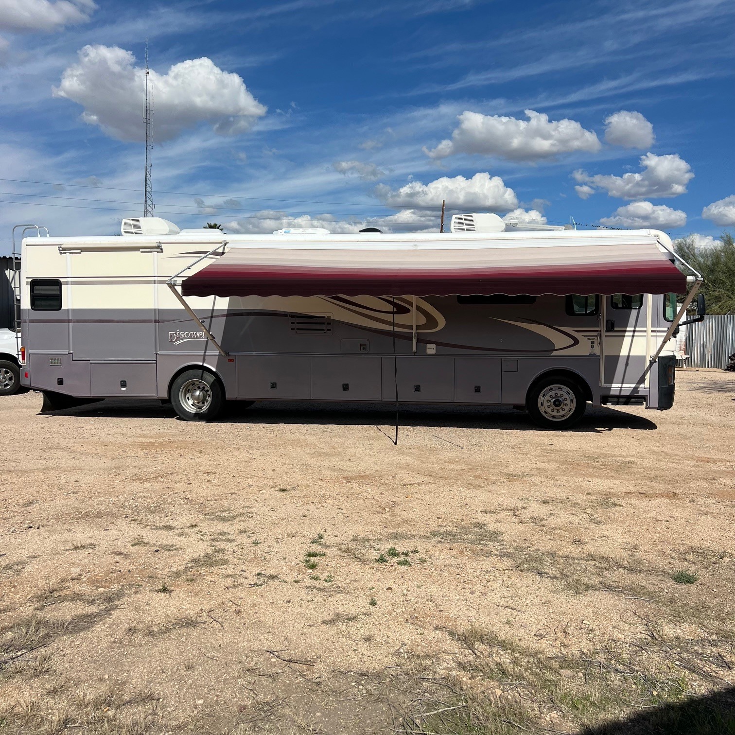 1999 Fleetwood DISCOVERY 37V in tucson AZ