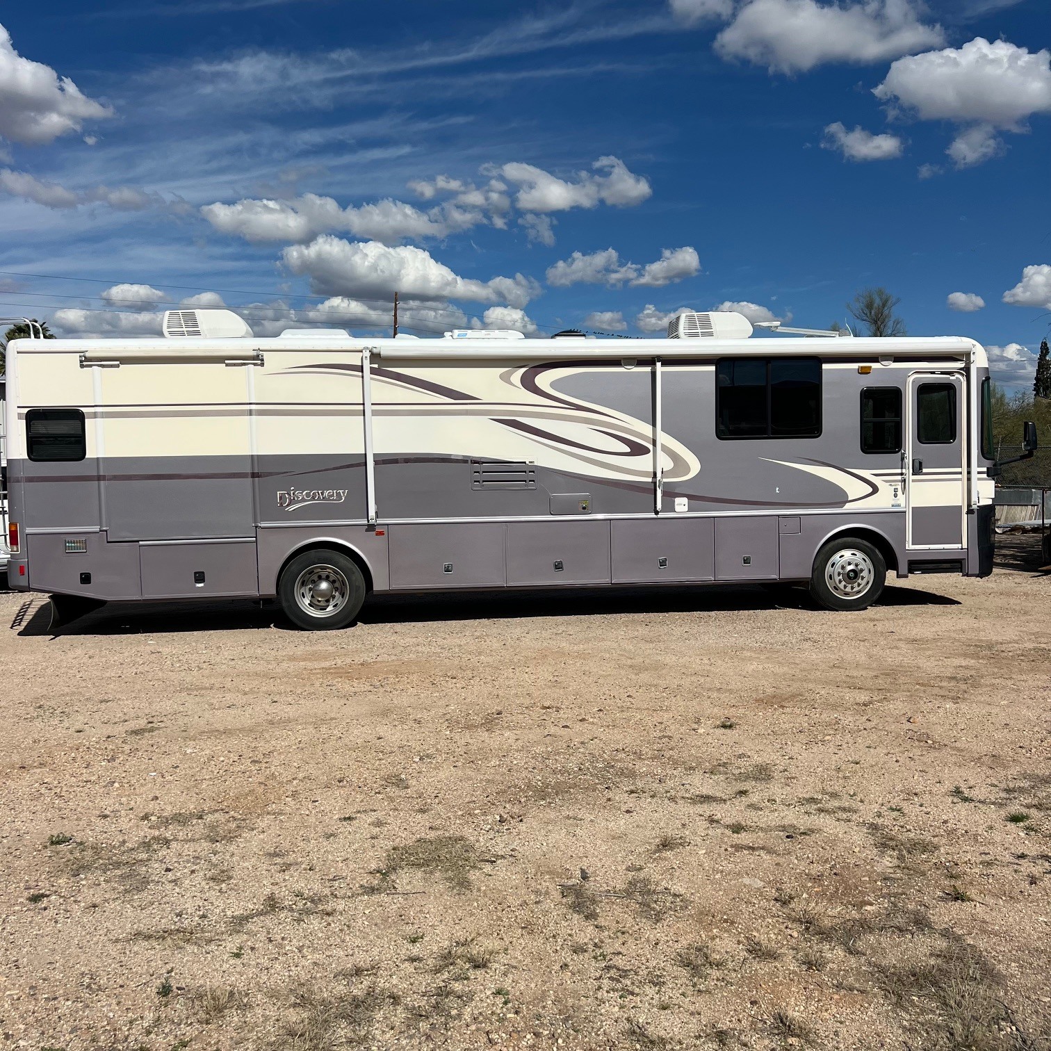 1999 Fleetwood DISCOVERY 37V in tucson AZ
