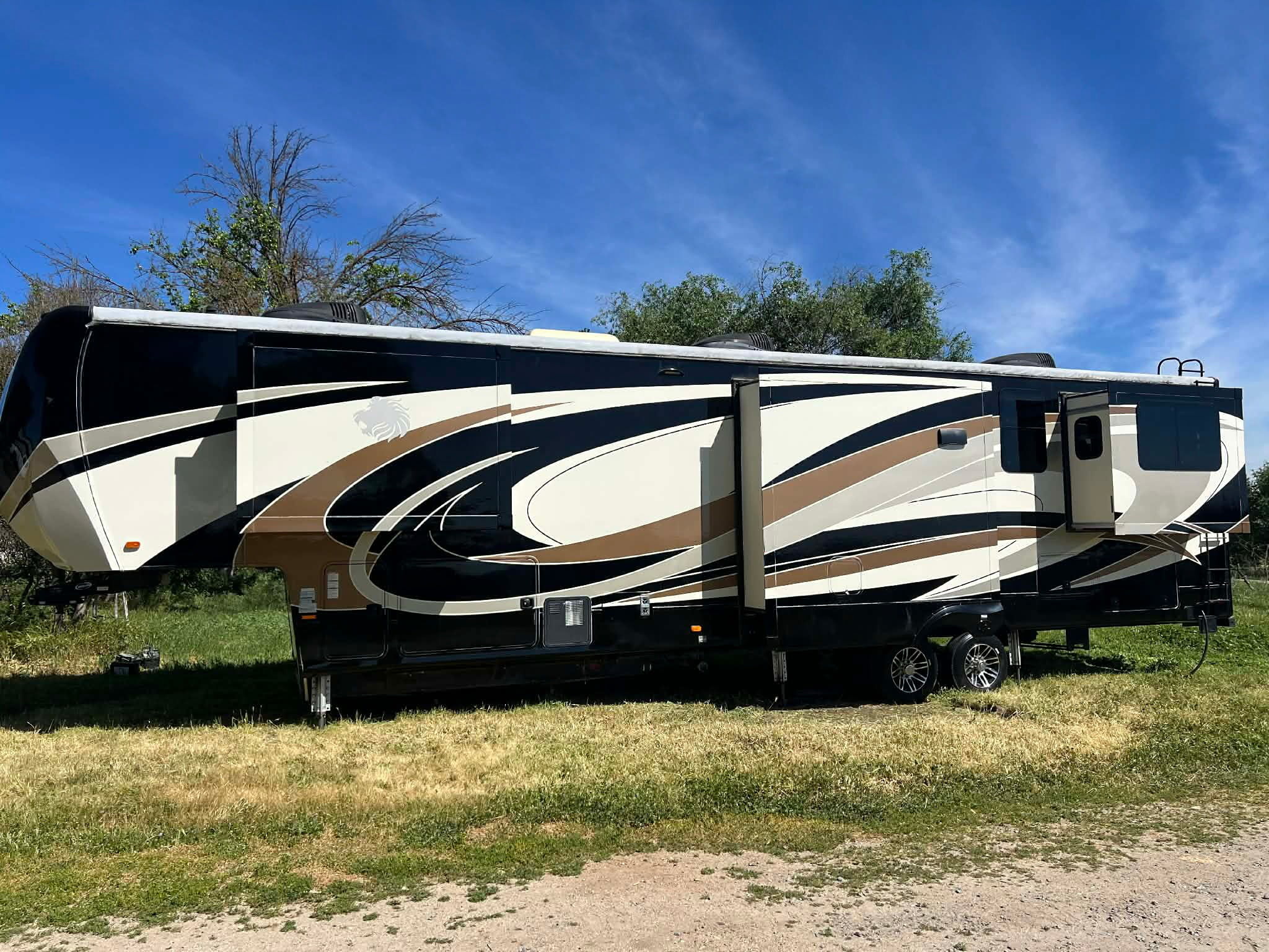2018 Heartland LANDMARK 365 LM PHOENIX in paso robles ca CA