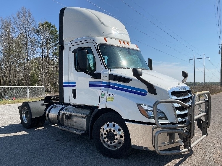 2020 FREIGHTLINER CASCADIA 116 in Tuscaloosa, AL