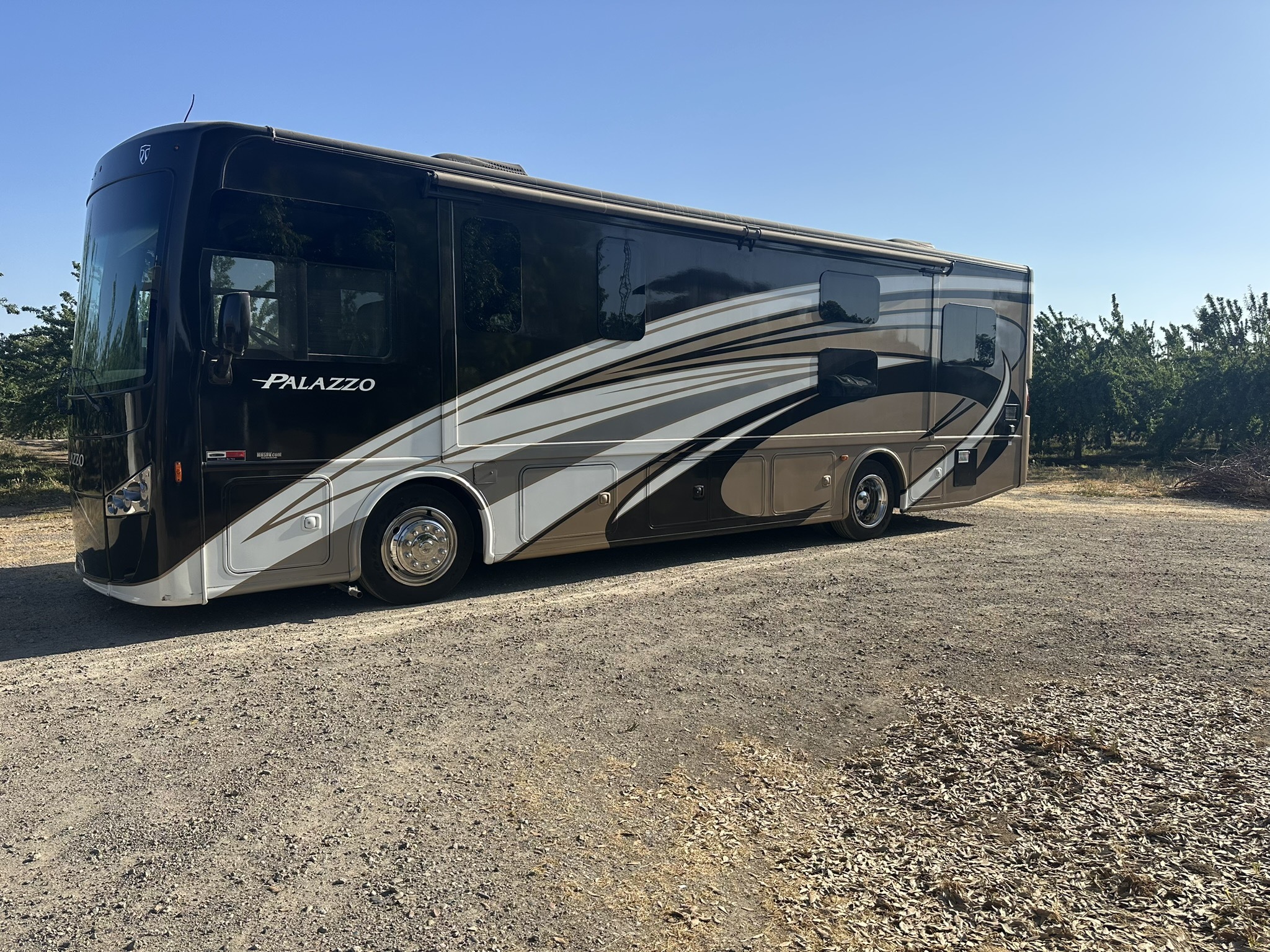 Thor Motor Coach Palazzo 33 3 Class A RVs and Motorhomes For Sale - RV ...