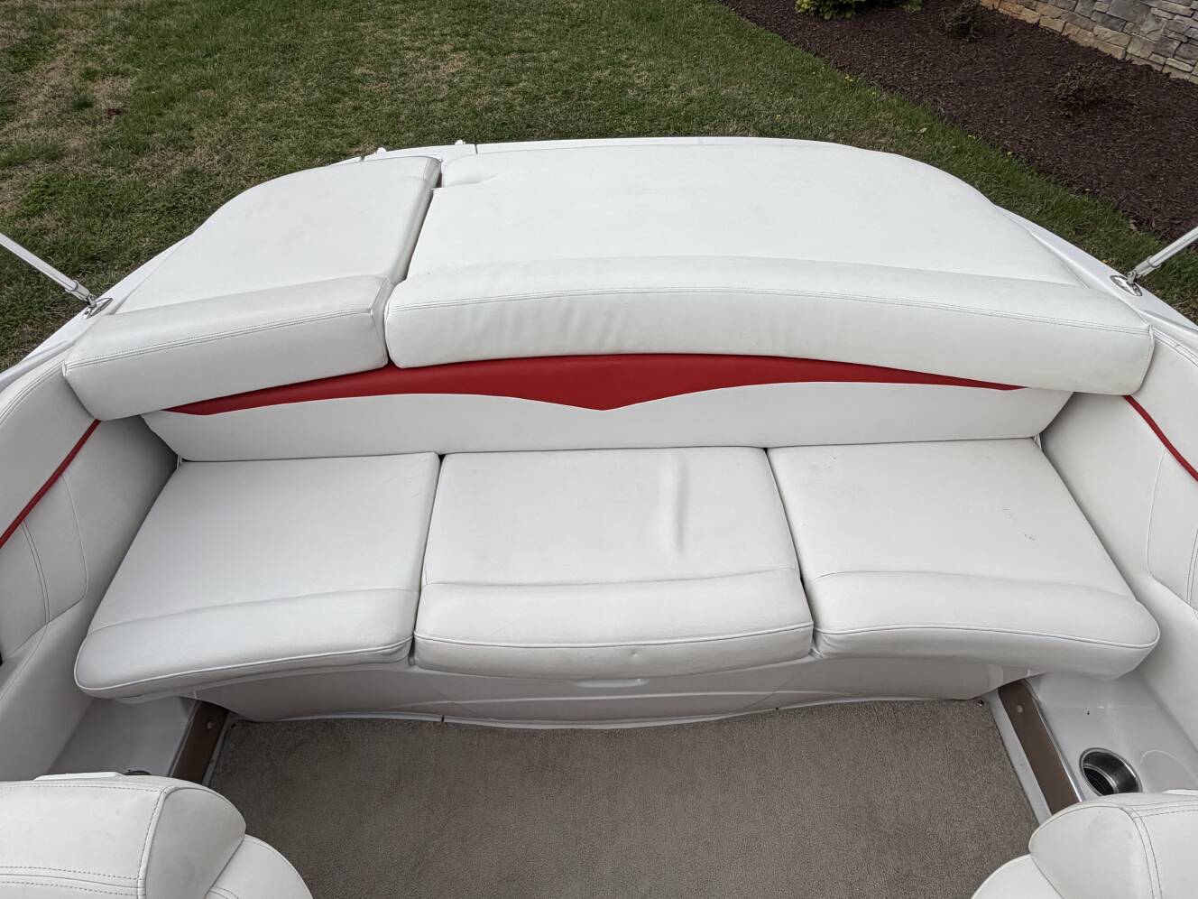 A photo of this 2010 Four Winns 200 Horizon