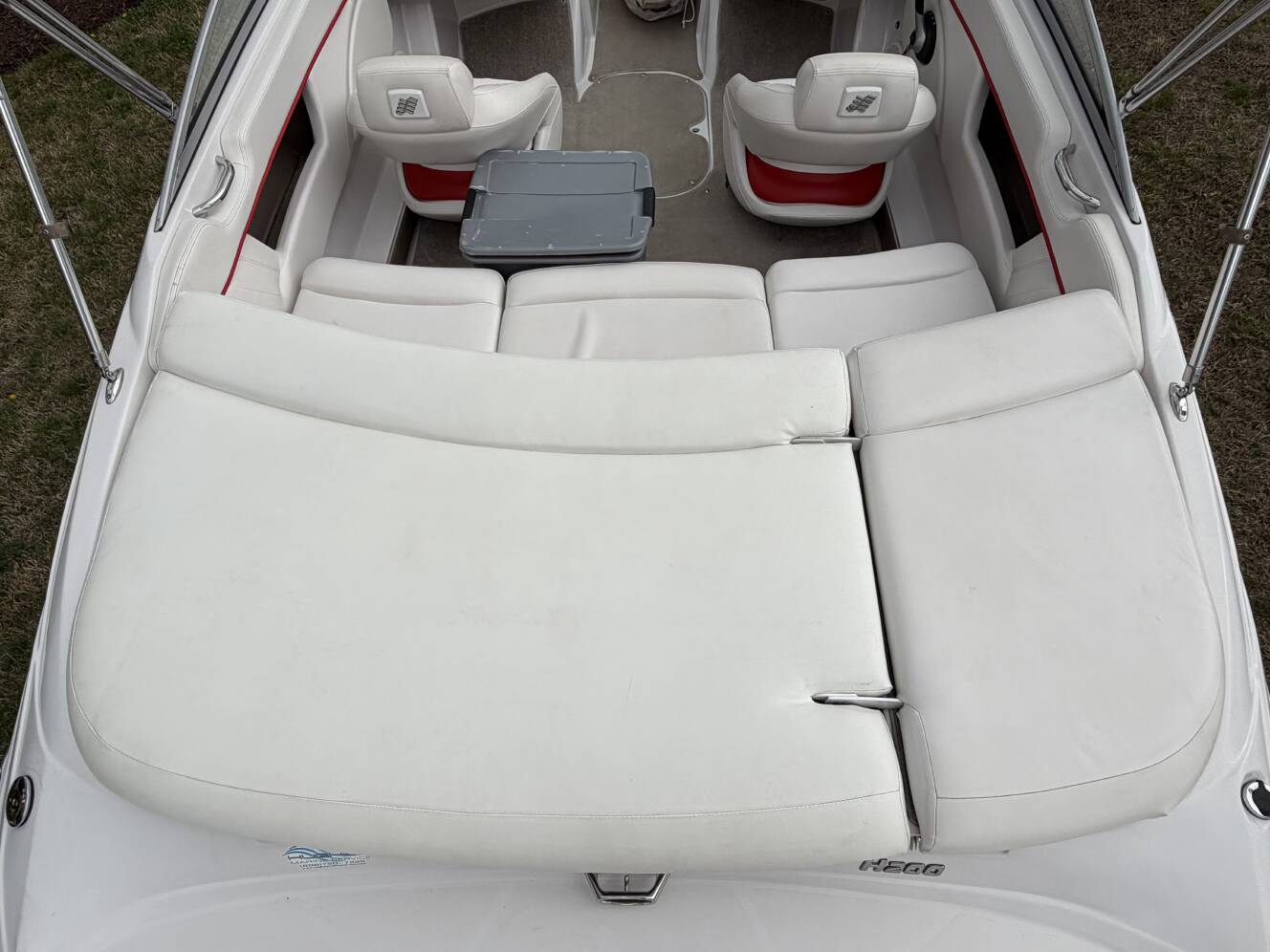 A photo of this 2010 Four Winns 200 Horizon