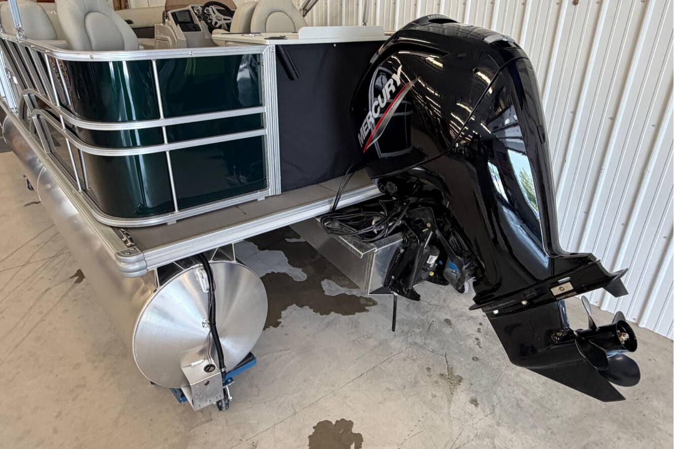 A photo of this 2026 Sylvan Mirage Fish 820 Party Fish