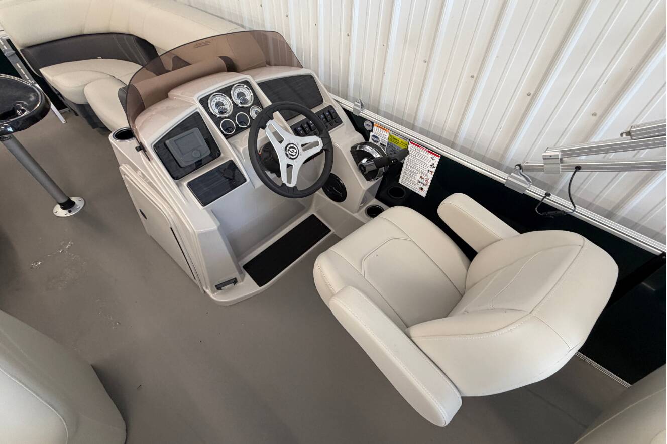 A photo of this 2026 Sylvan Mirage Fish 820 Party Fish