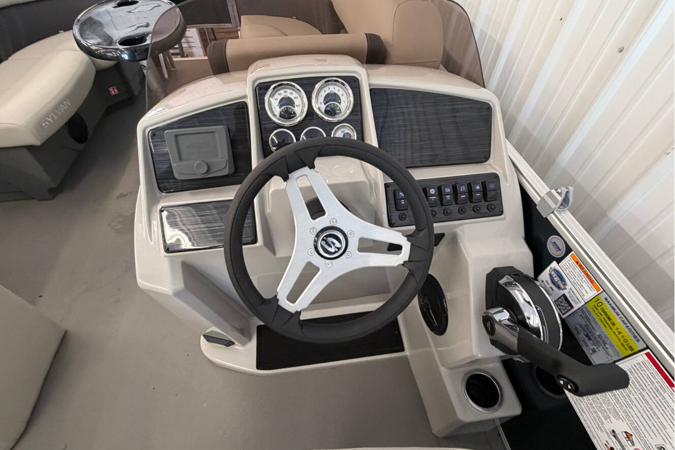 A photo of this 2026 Sylvan Mirage Fish 820 Party Fish
