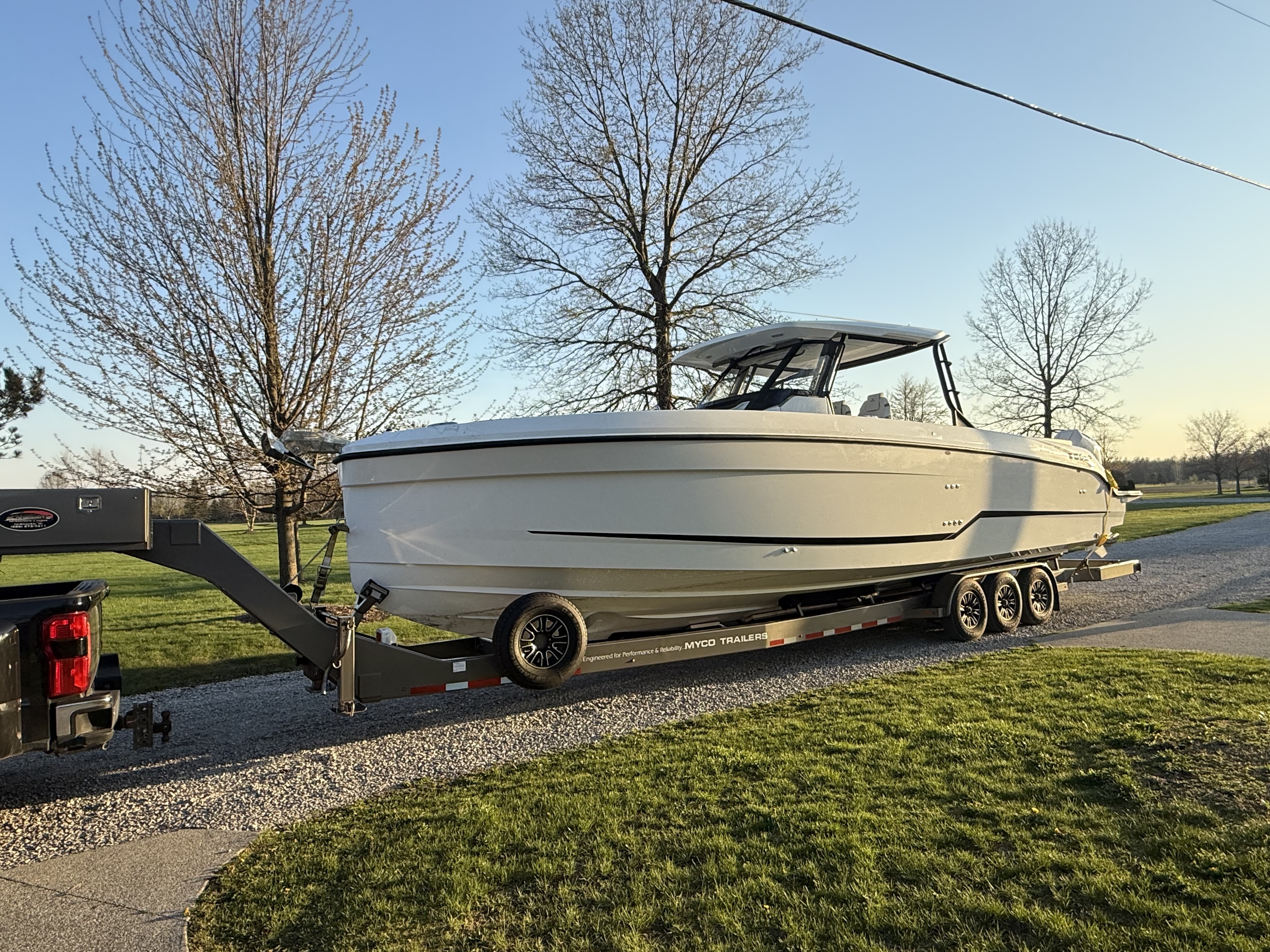 2026 Wellcraft 38 T-Top Offshore Center Console Boat in fair haven MI