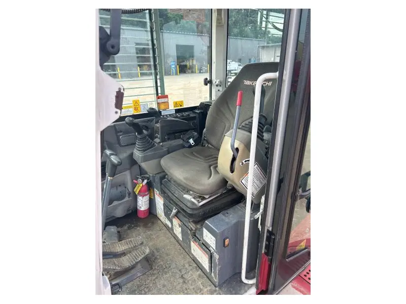 2019 TAKEUCHI TB280FR