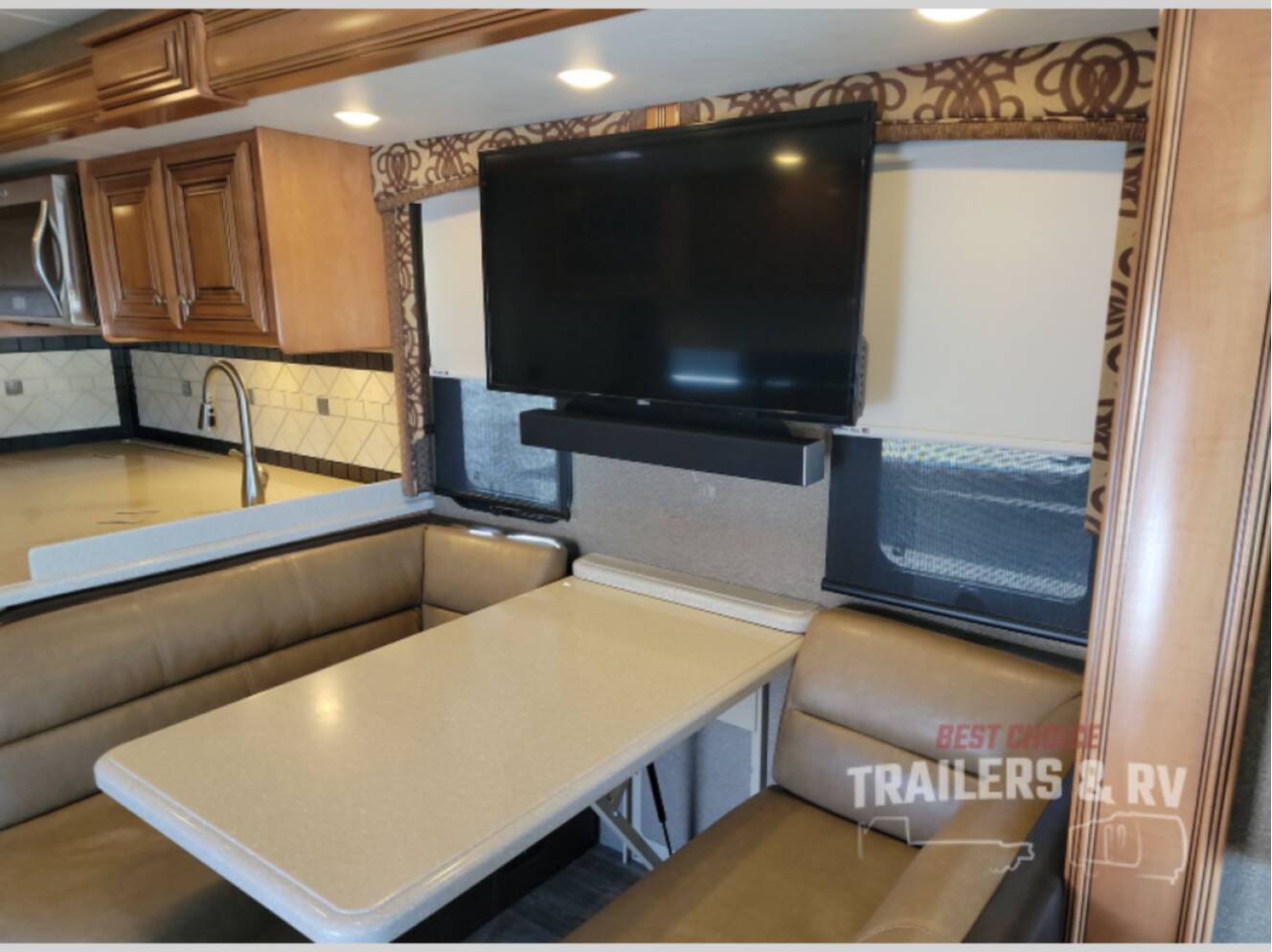 A photo of this 2016 Thor Motor Coach Palazzo 33.2