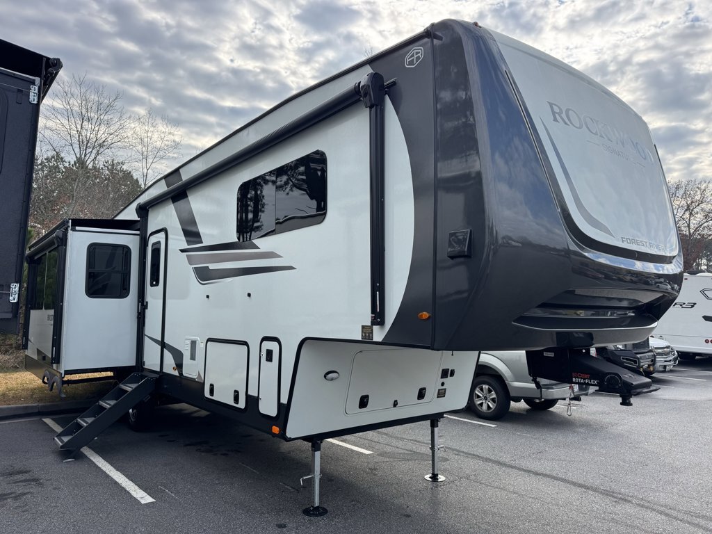 2026 Forest River Rv Rockwood Signature R371RK RV