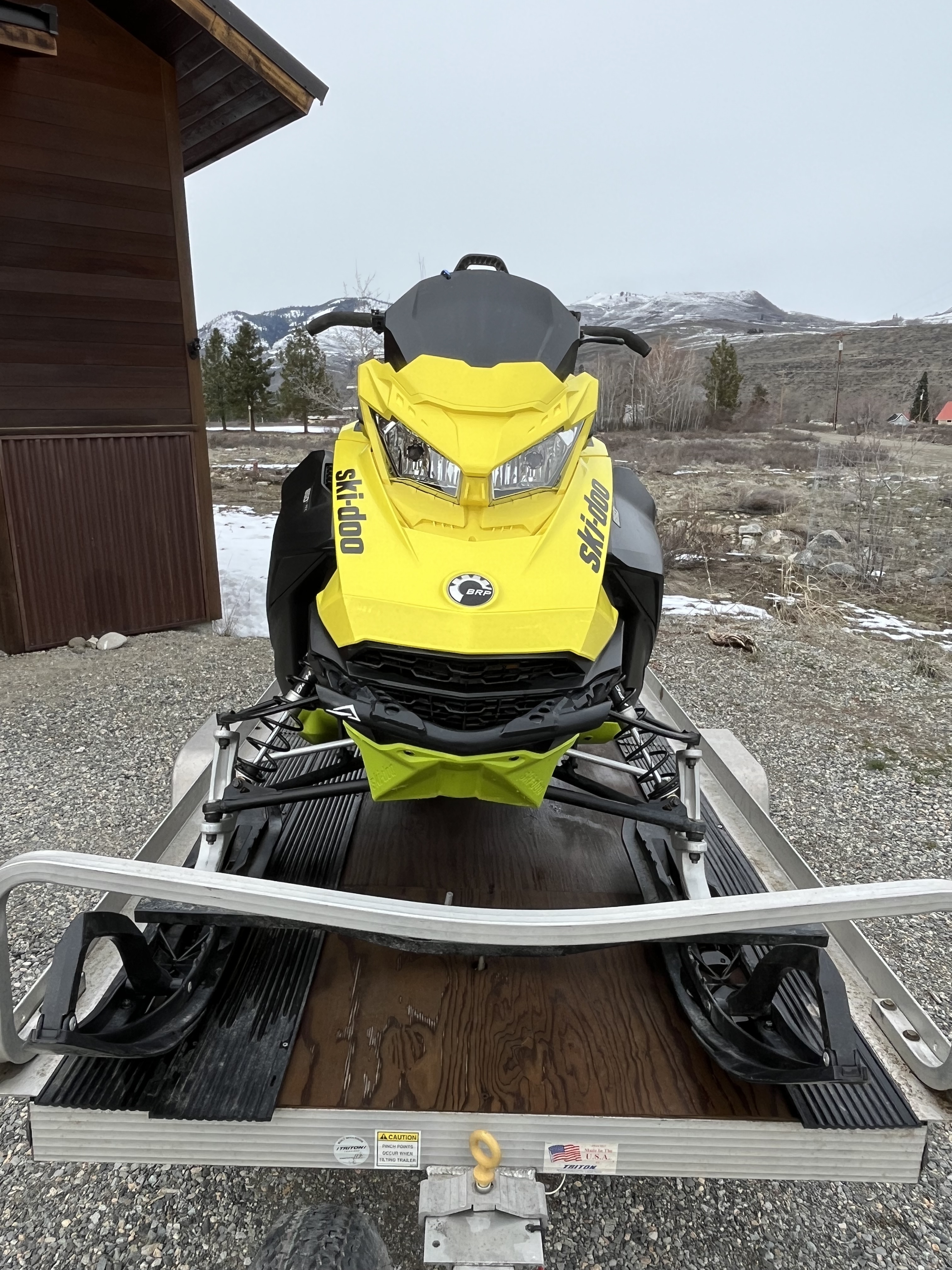 2017 Ski-Doo SUMMIT SP 850 E-TEC in winthrop WA