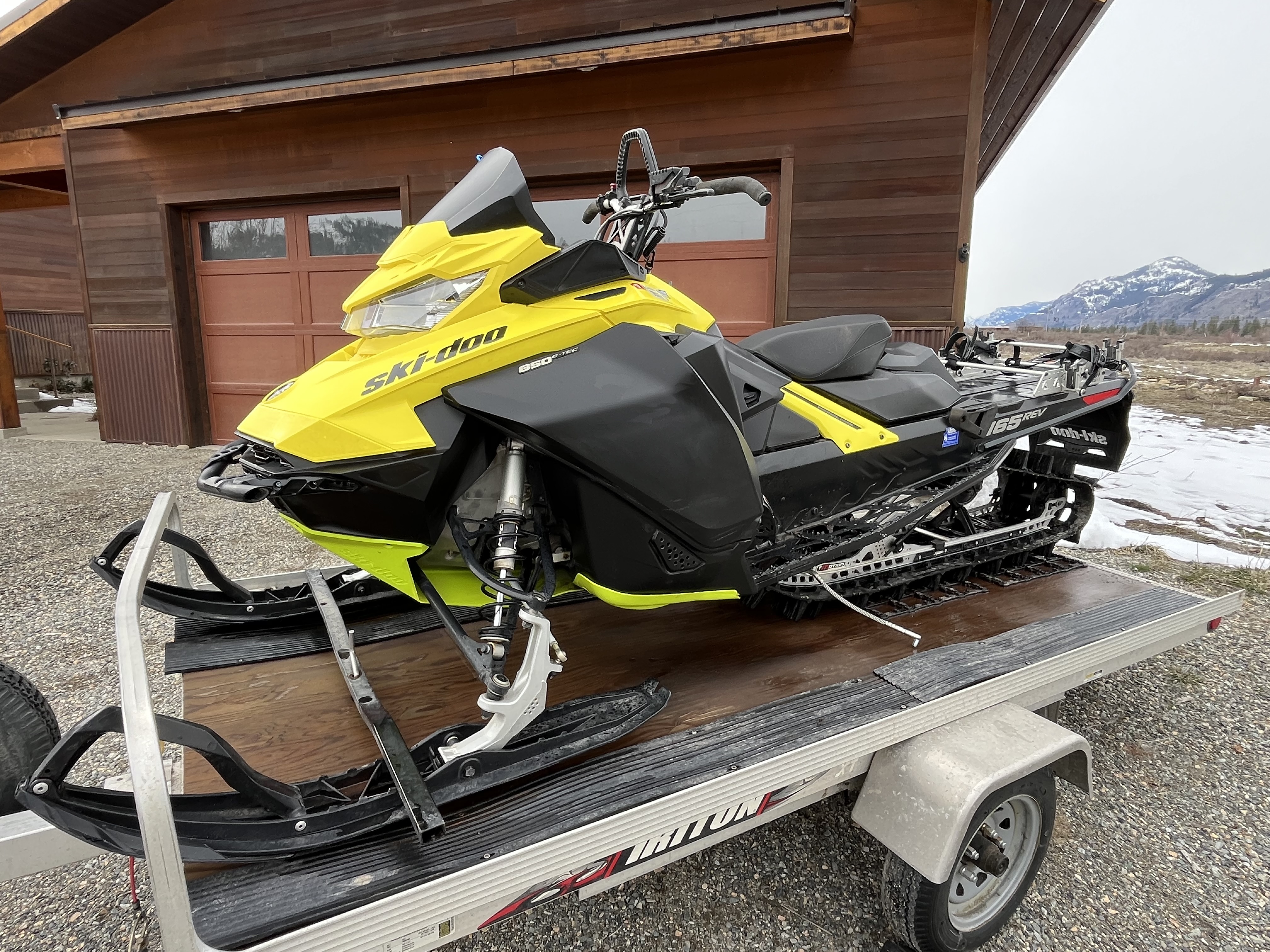 2017 Ski-Doo SUMMIT SP 850 E-TEC in winthrop WA
