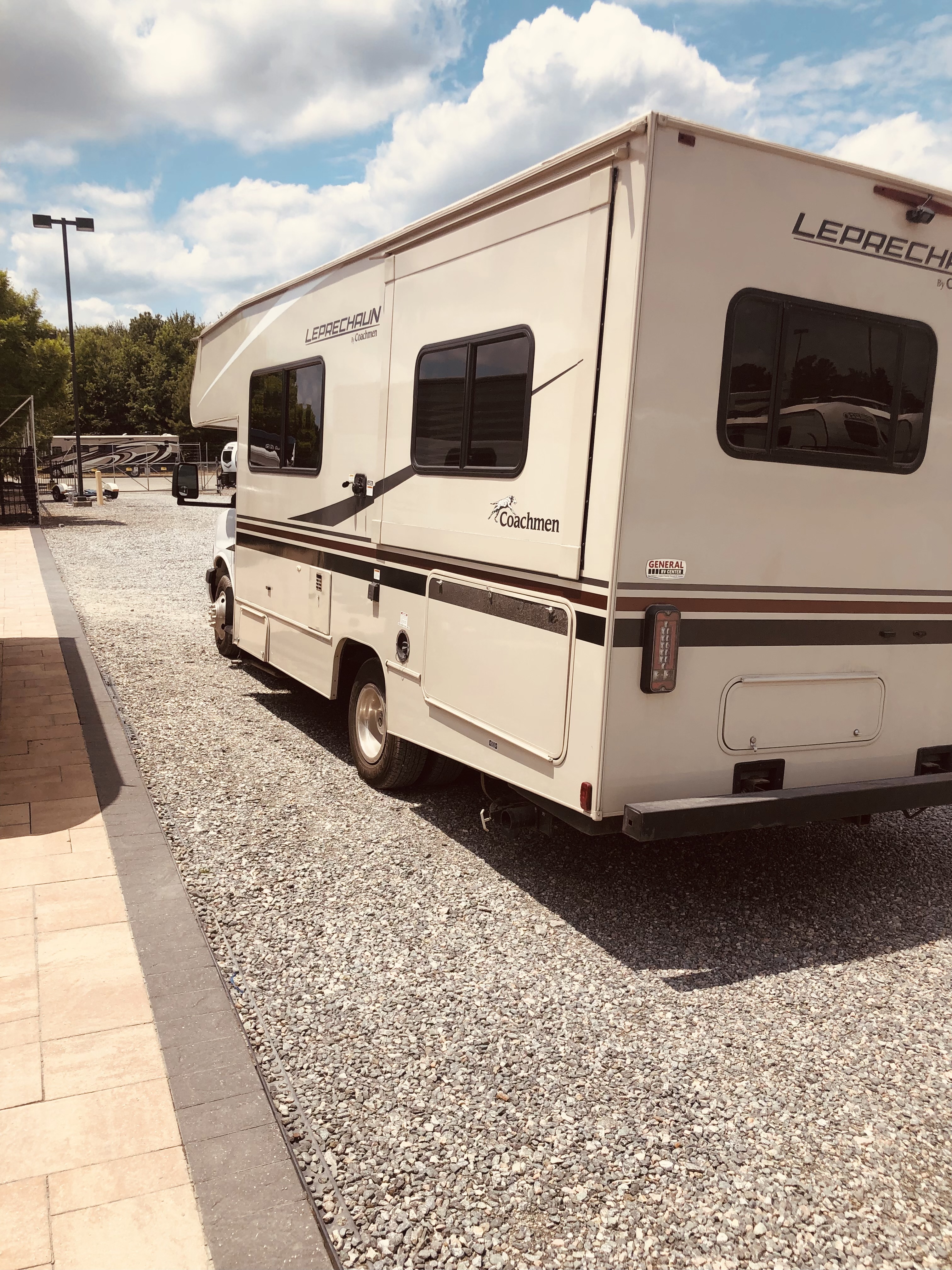 2022 Coachmen LEPRECHAUN 210RS in newington CT