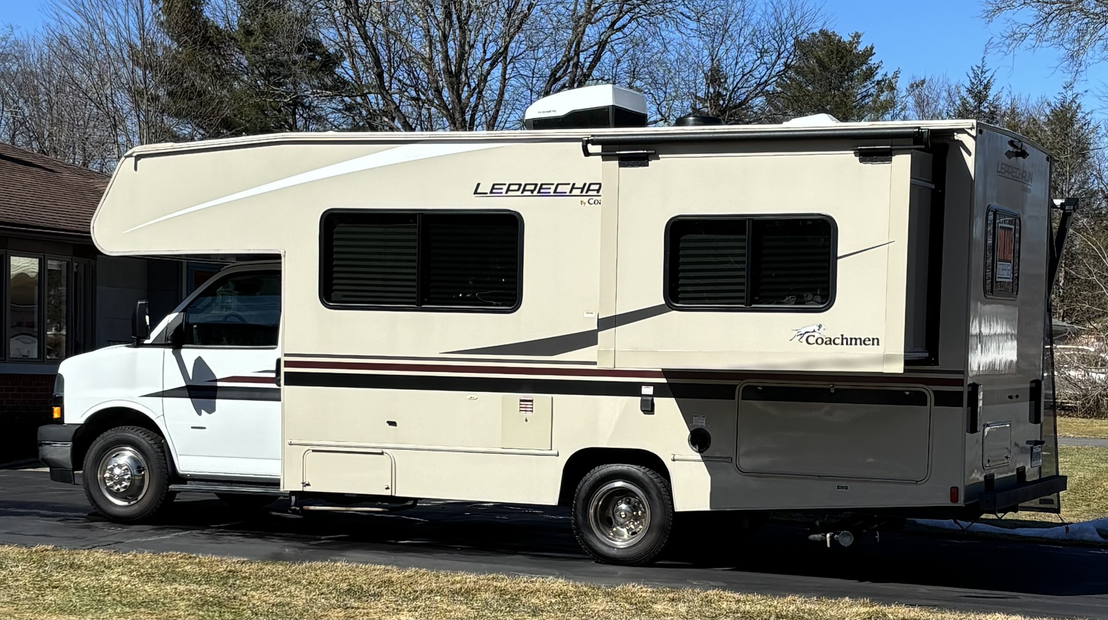 2022 Coachmen LEPRECHAUN 210RS RV