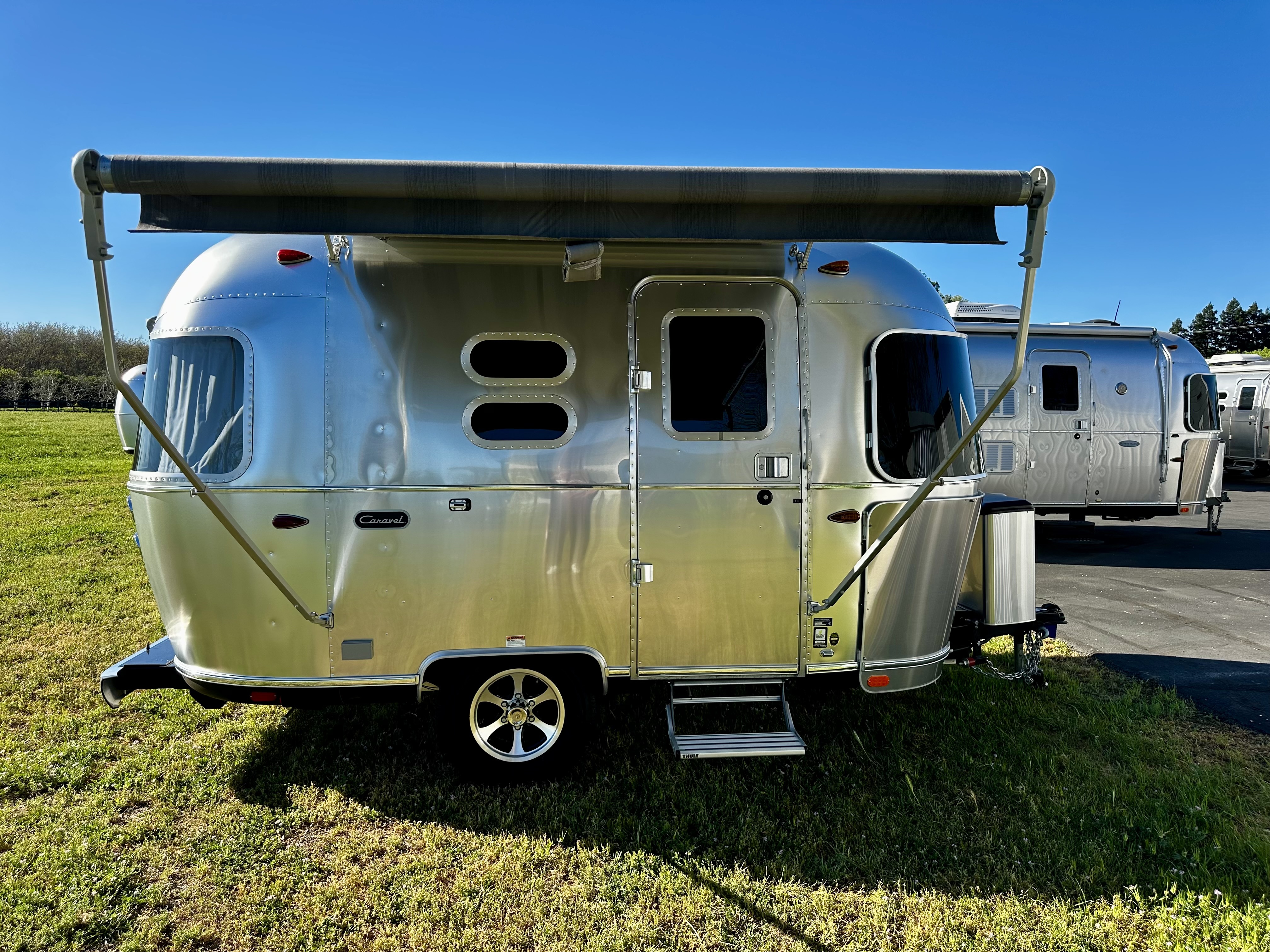 2021 Airstream CARAVEL 16RB in winters CA
