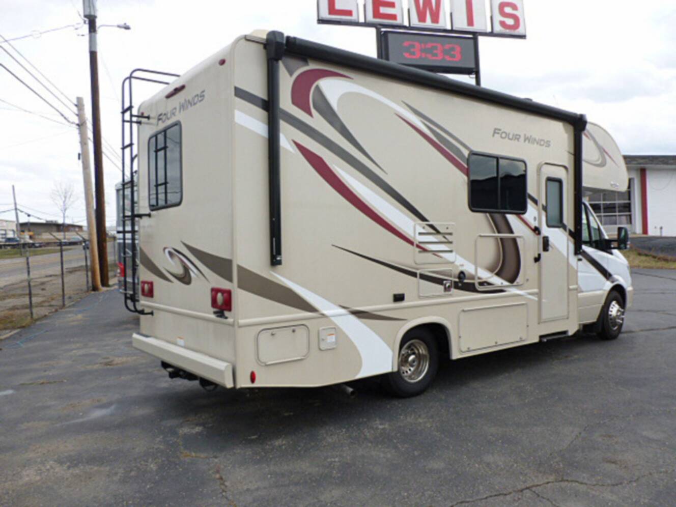 A photo of this 2019 Thor Motor Coach Four Winds 24BL