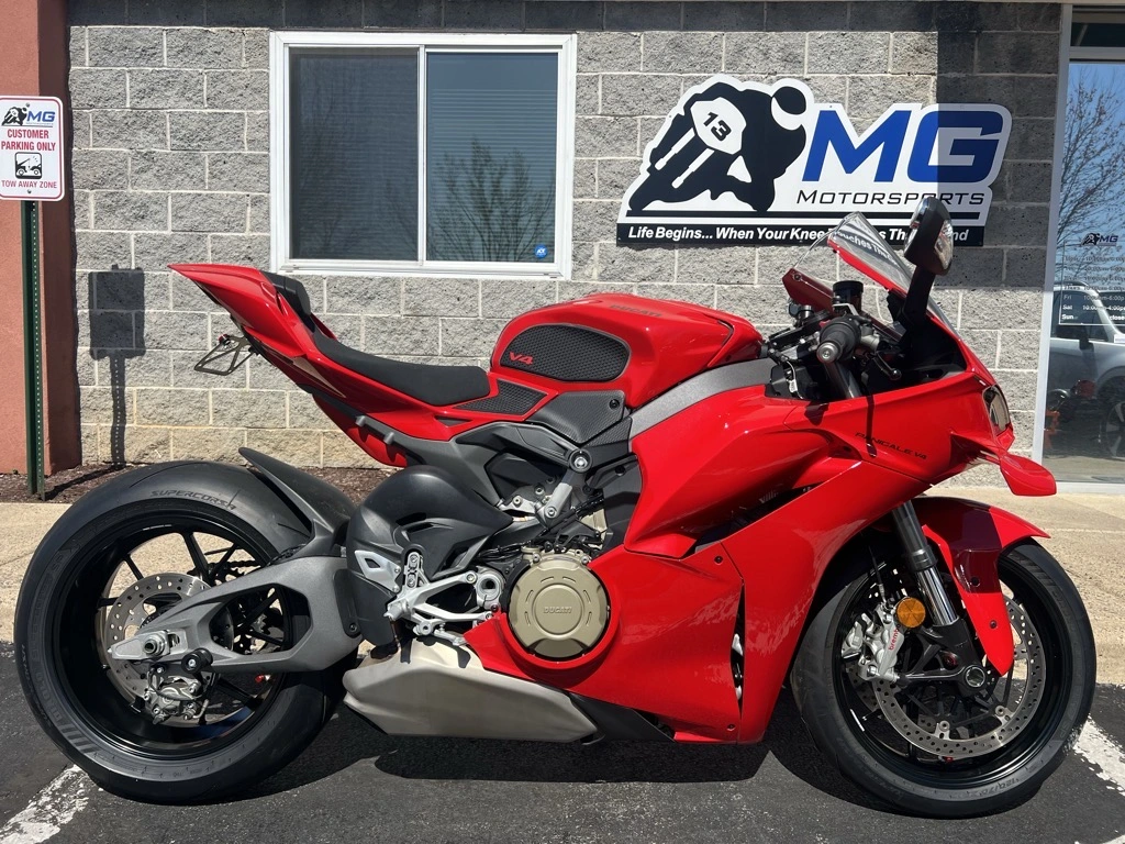 2025 Ducati Panigale V4