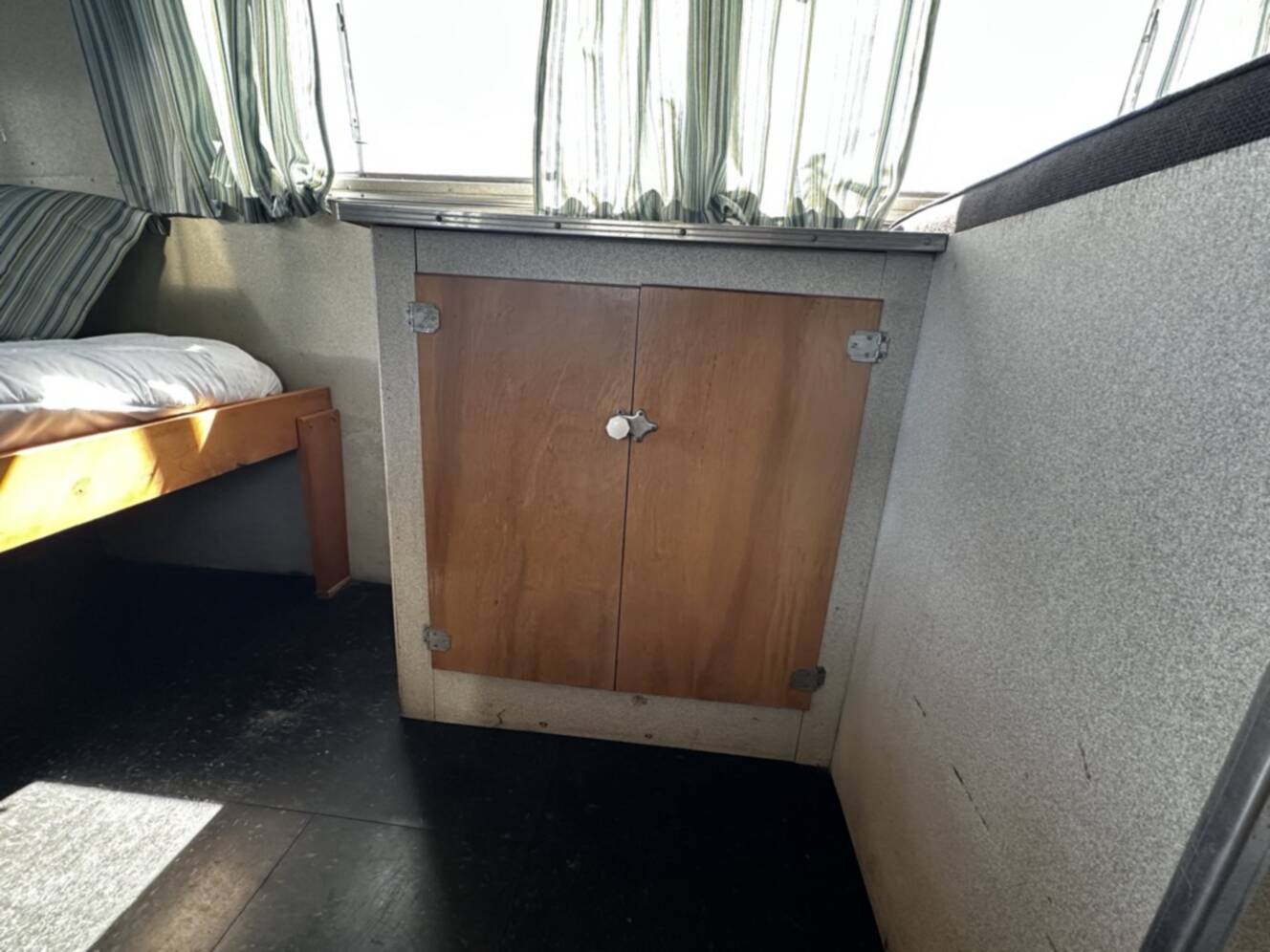 A photo of this 1954 Airstream SAFARI 22