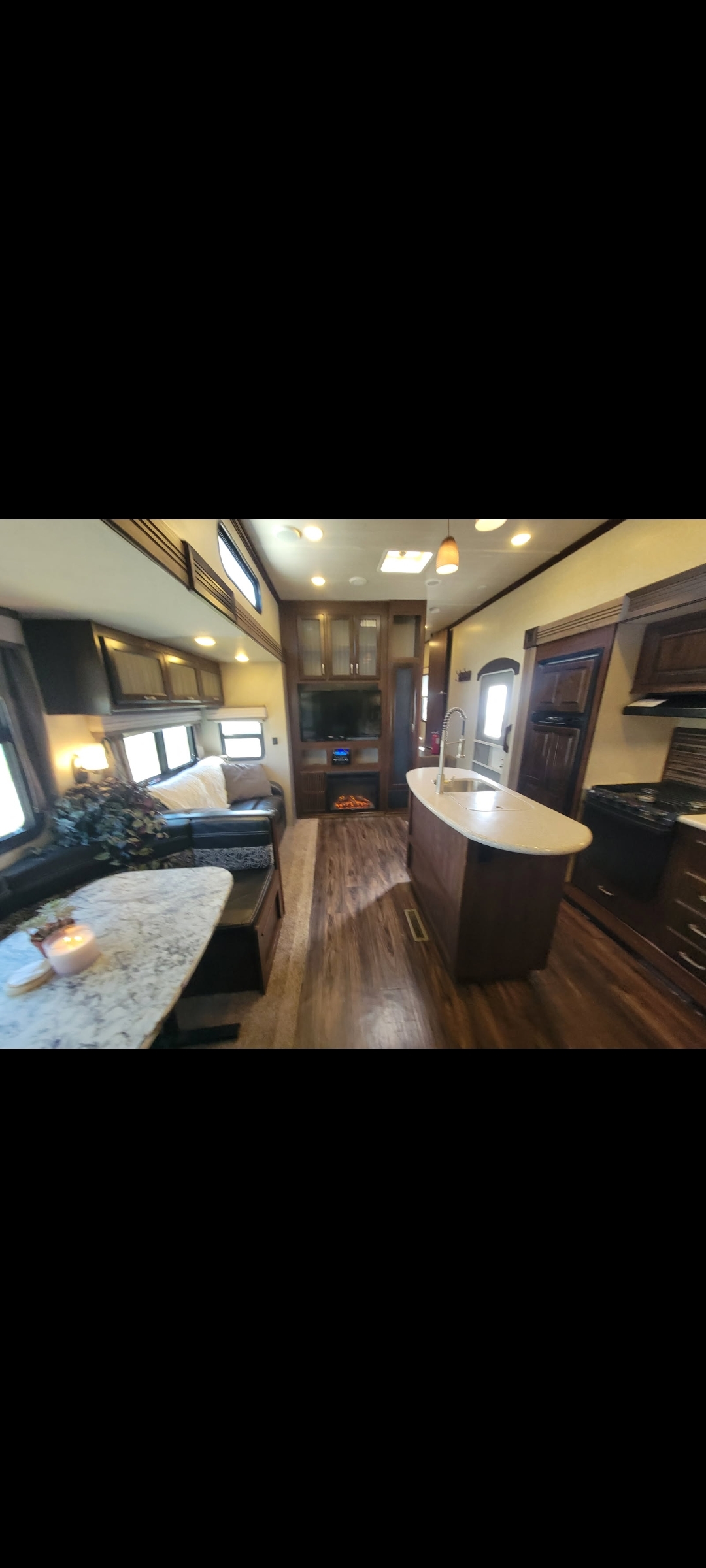 2017 Heartland SUNDANCE 3700RLB in norman OK