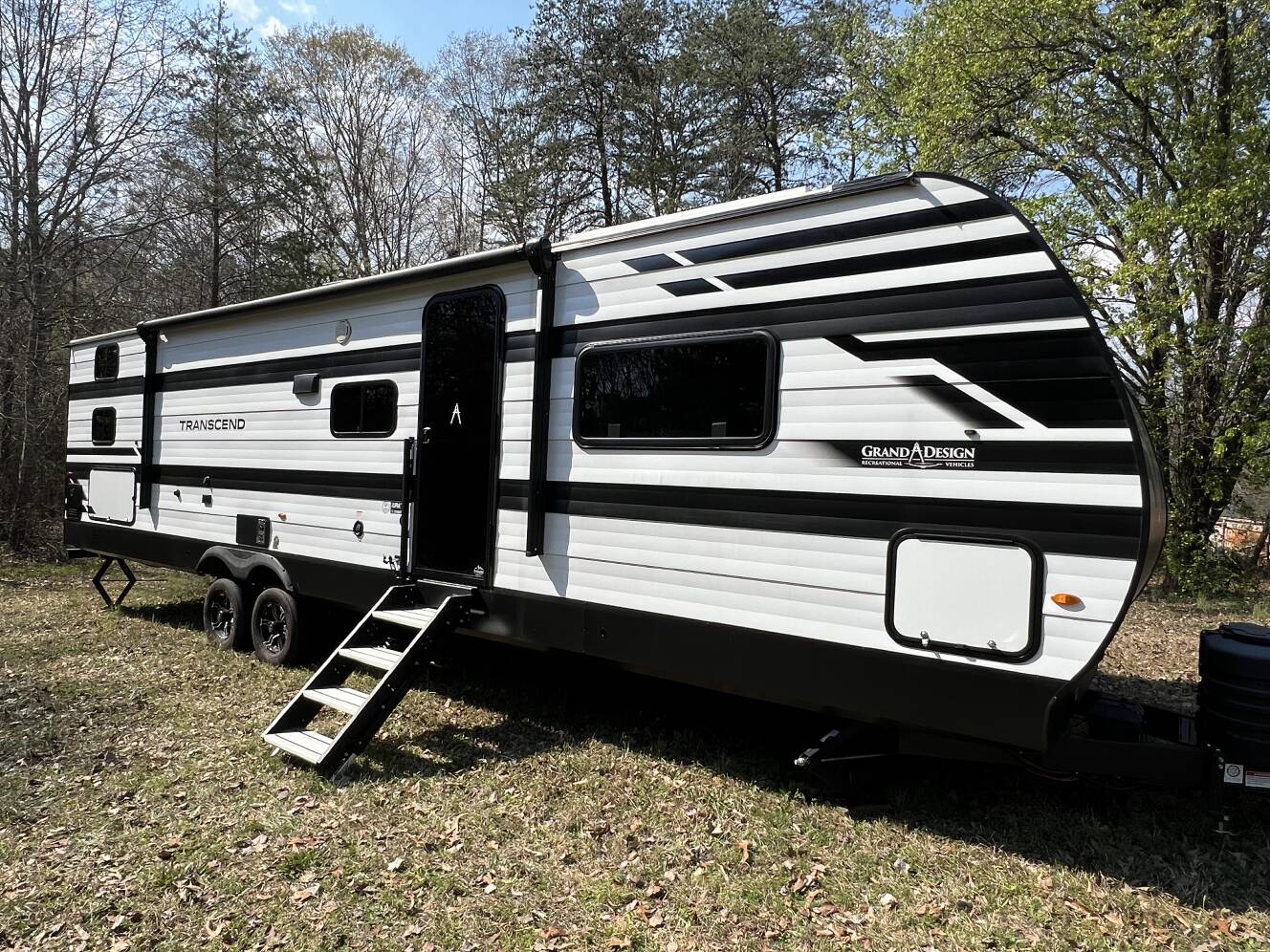 A photo of this 2025 Grand Design TRANSCEND 335BHT