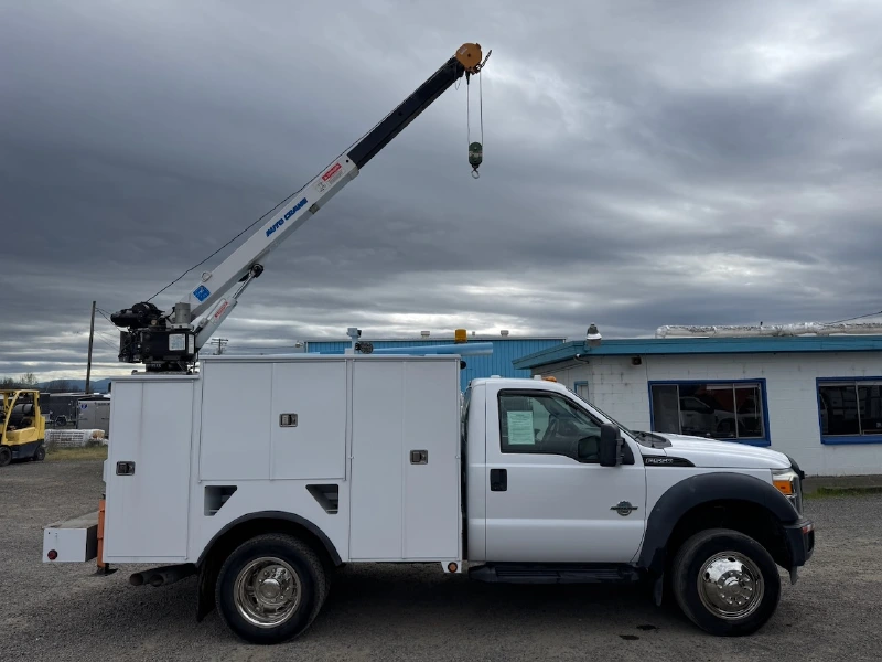 2012 FORD F550