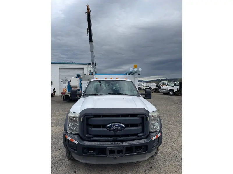 2012 FORD F550