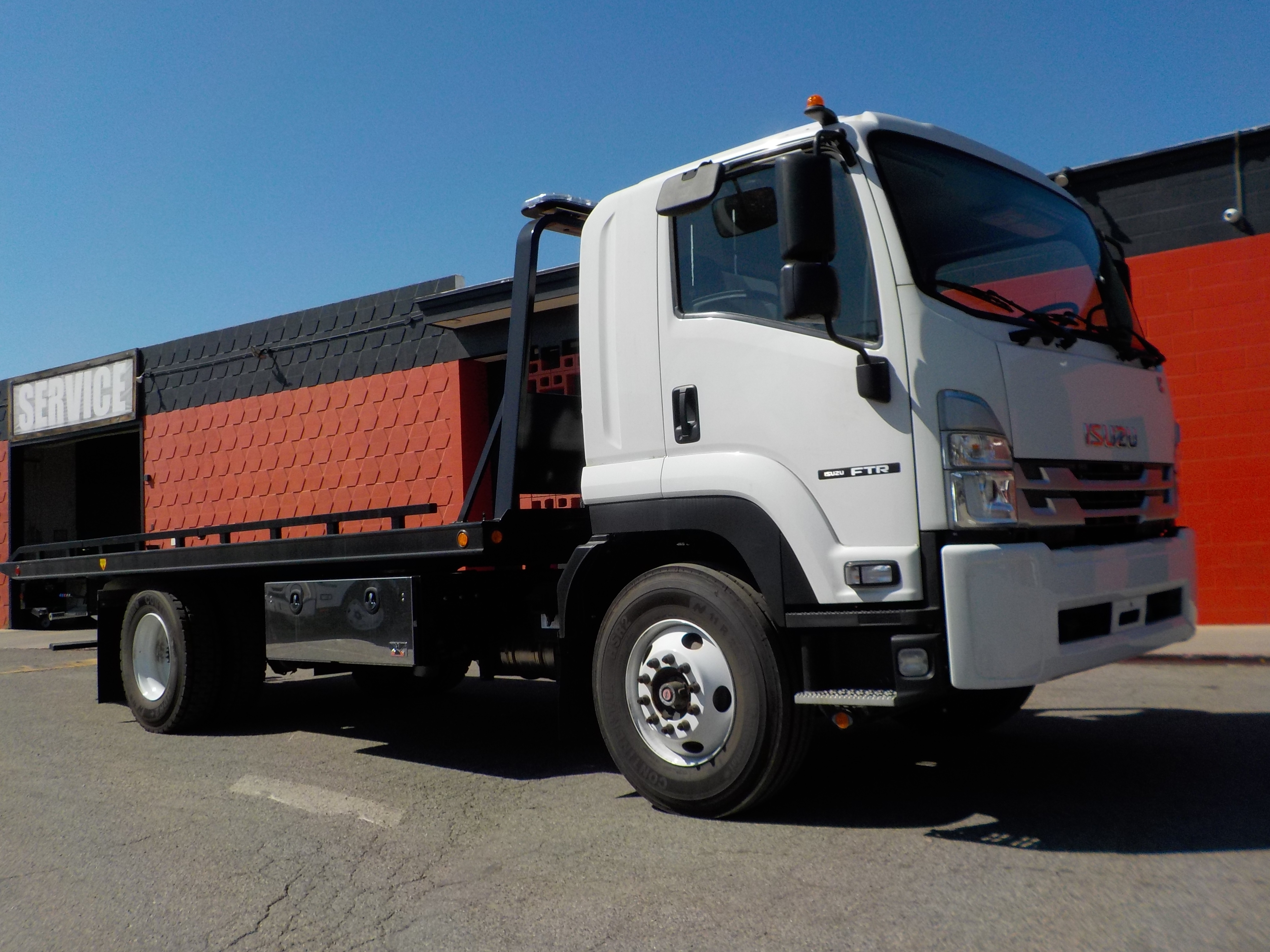 2024 ISUZU FTR in Corona, CA
