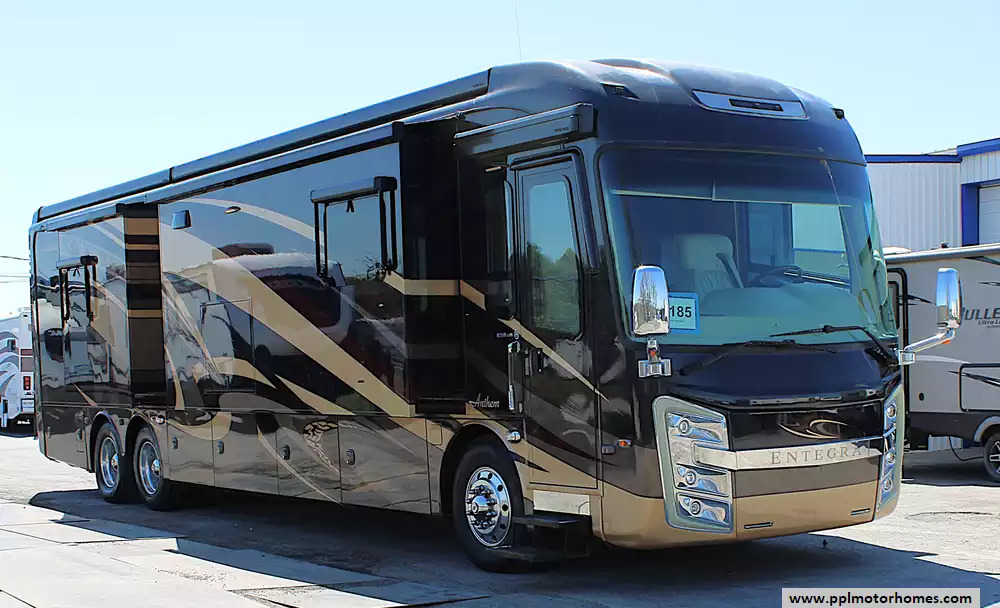 2017 Entegra Coach ANTHEM 42RBQ in decatur TX