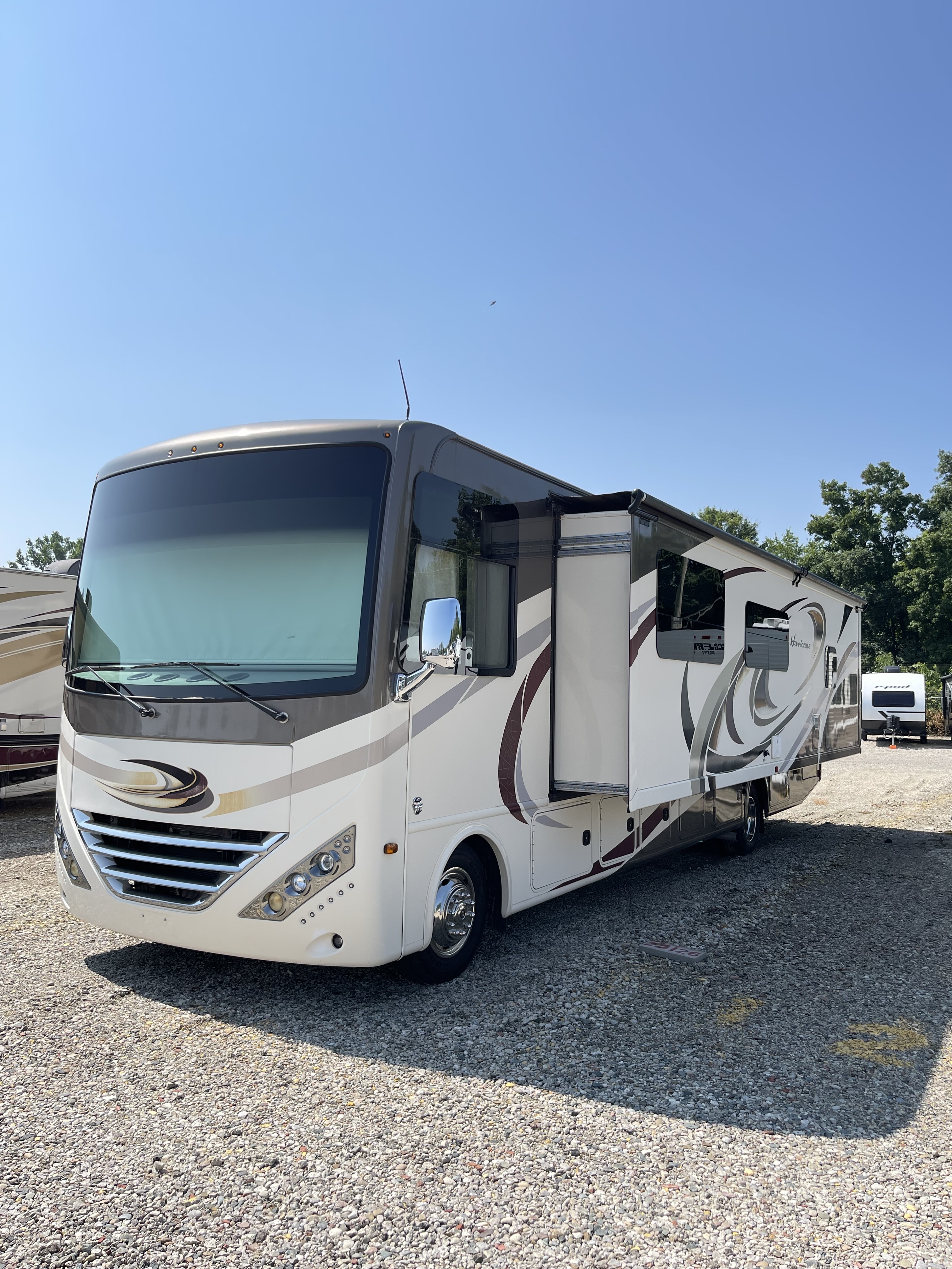 2016 Thor Motor Coach HURRICANE 34F RV