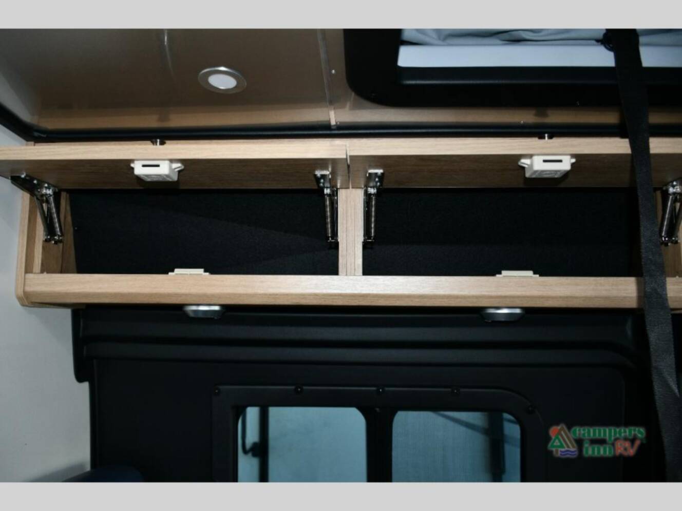 A photo of this 2026 Airstream Rangeline RGT