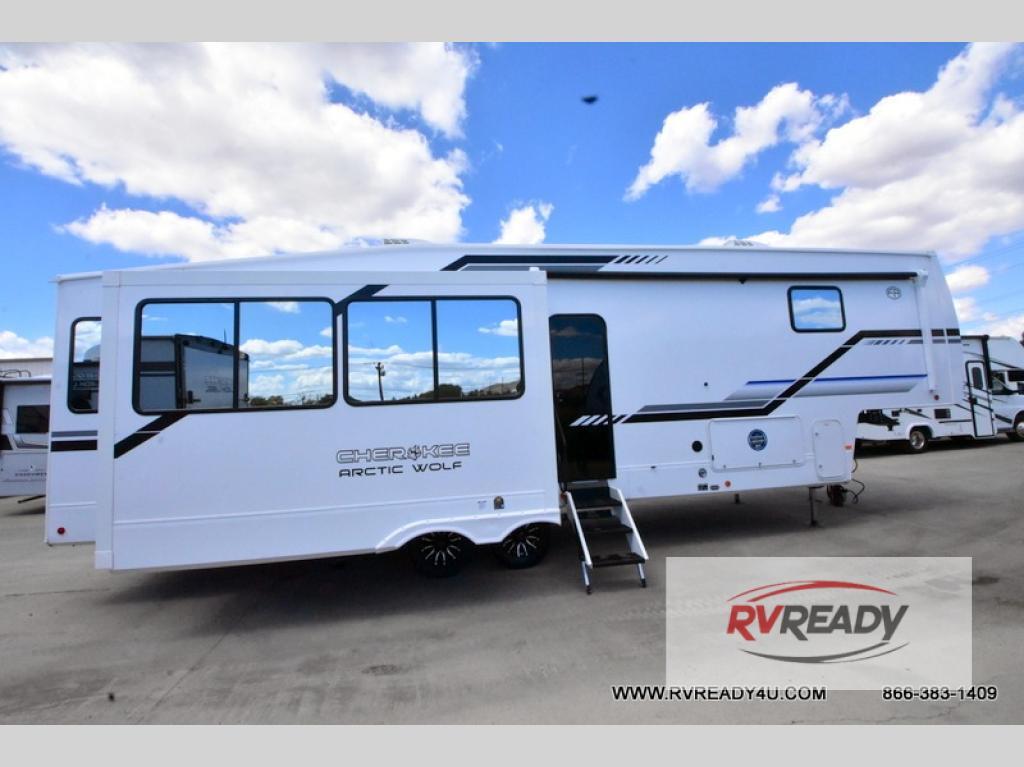 2026 Forest River Cherokee Arctic Wolf 3250 Suite RVs for sale