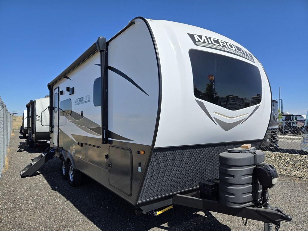 2024 Forest River Rv Flagstaff Micro Lite 22FBS in richland WA