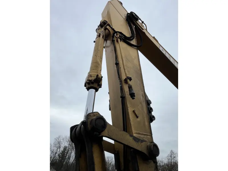 2003 JOHN DEERE 270C LC